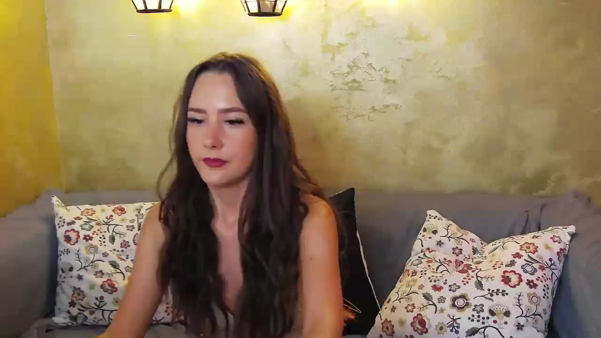 Gallery image thumbnail from Radiance's myfreecams stream on, 06/08/2024, 17:22 image 9 of 20
