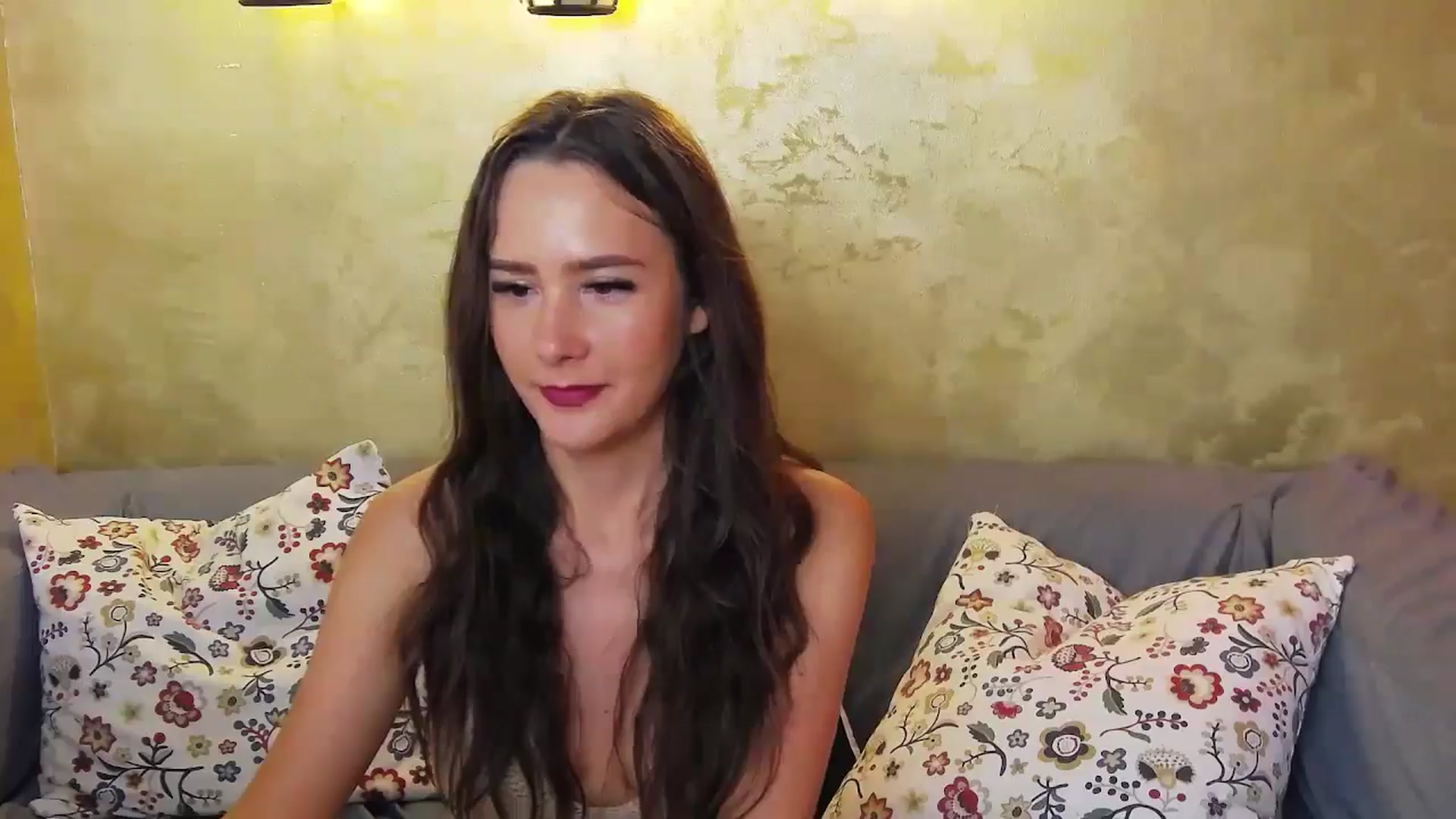 Gallery image thumbnail from Radiance's myfreecams stream on, 06/08/2024, 19:03 image 16 of 20