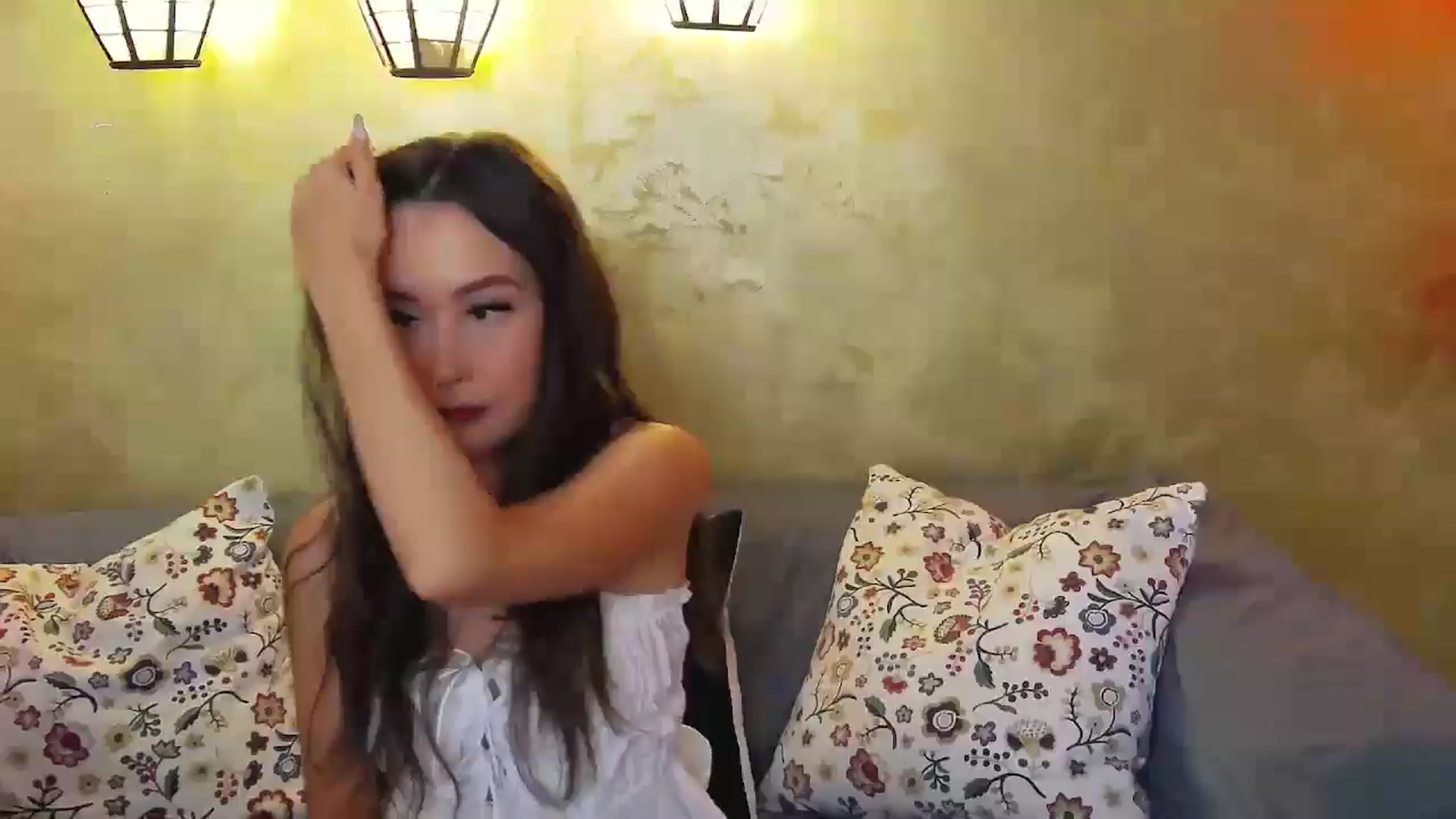 Gallery image thumbnail from Radiance's myfreecams stream on, 06/09/2024, 15:15 image 4 of 20
