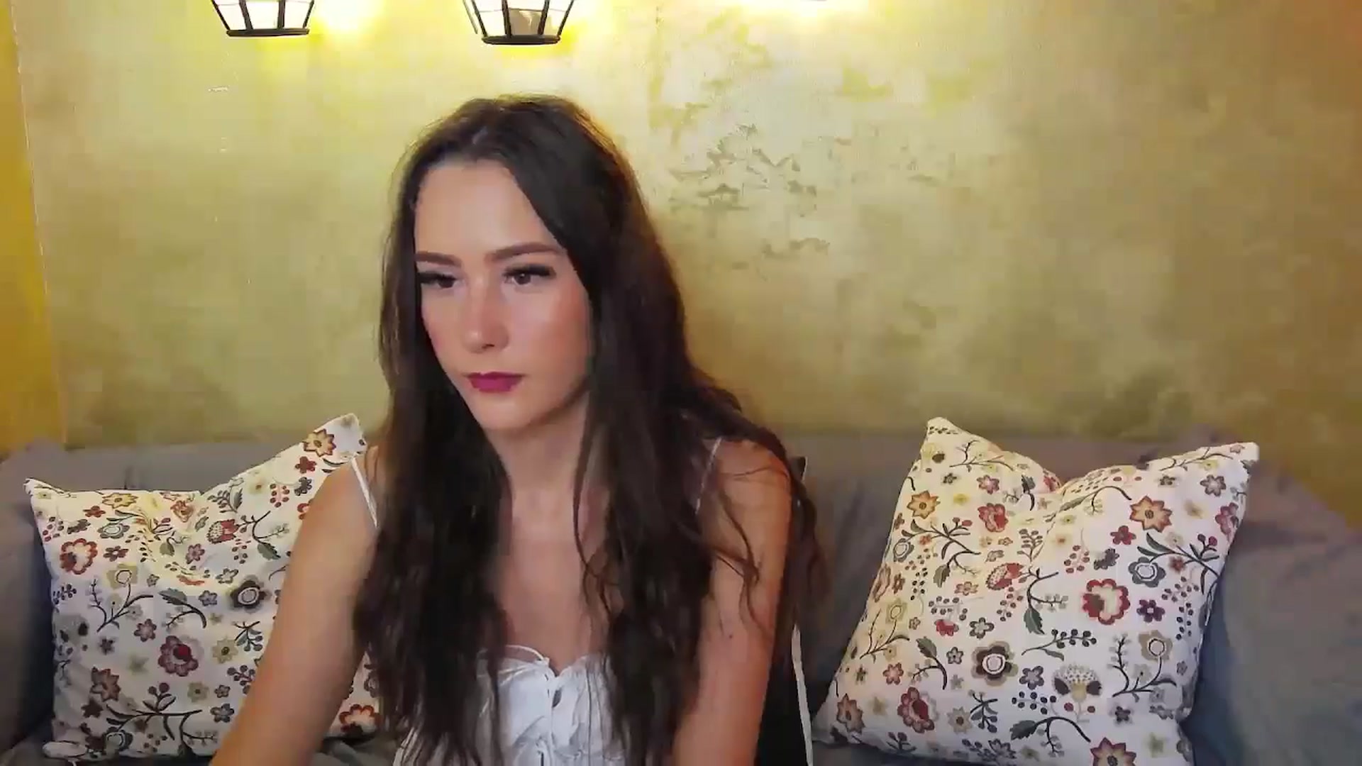 Gallery image thumbnail from Radiance's myfreecams stream on, 06/09/2024, 15:15 image 5 of 20