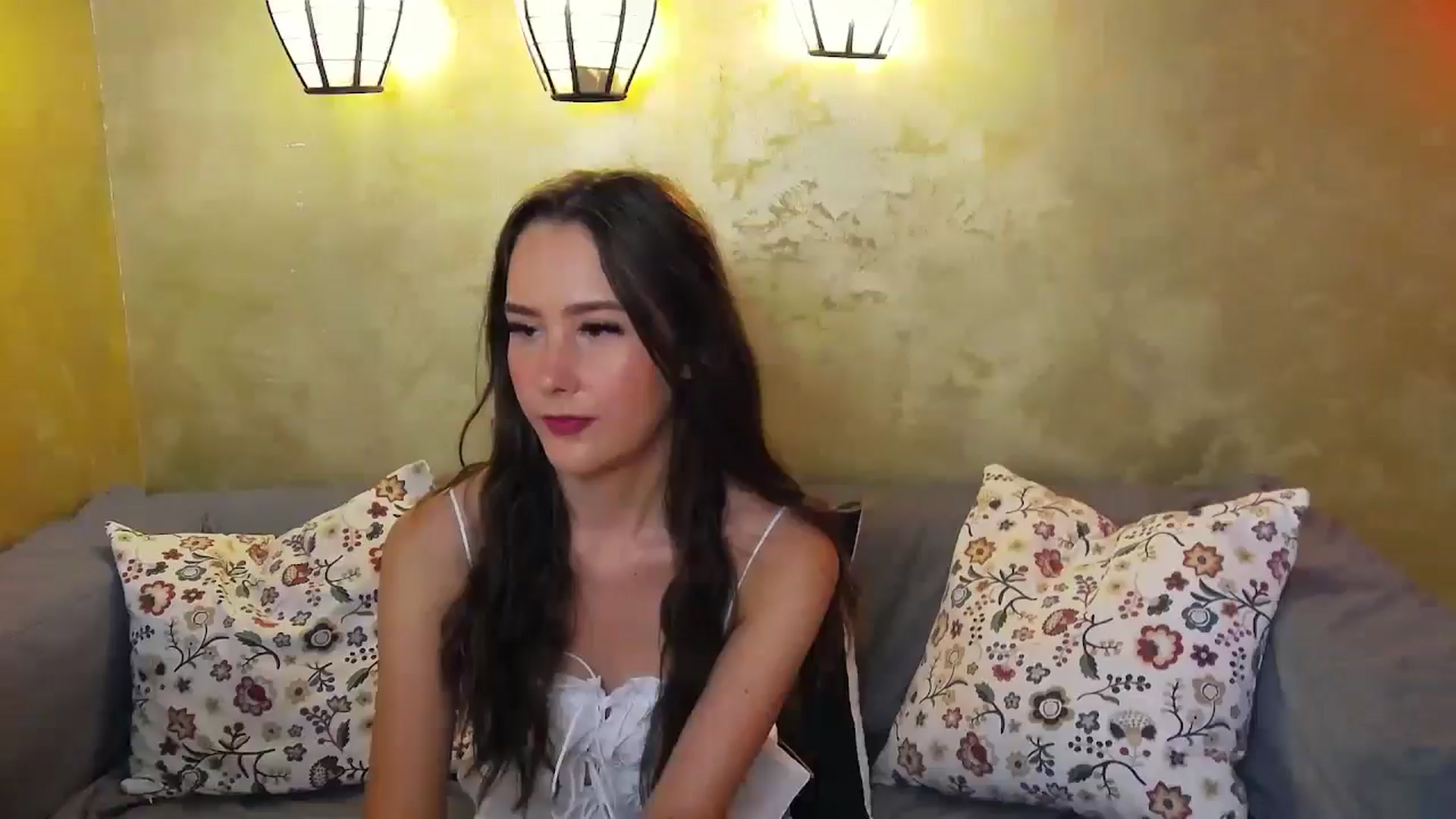 Gallery image thumbnail from Radiance's myfreecams stream on, 06/09/2024, 15:15 image 2 of 20