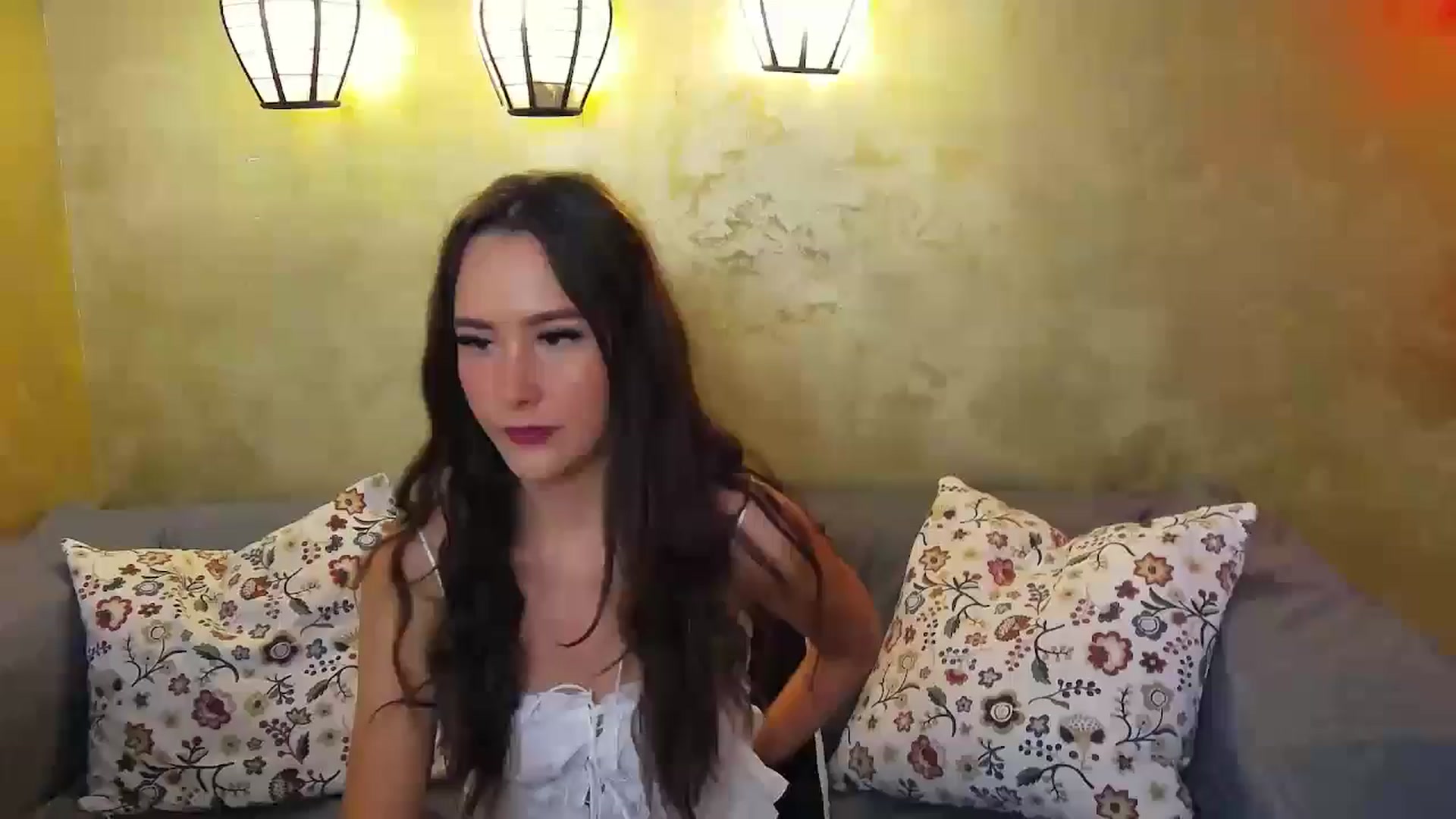 Gallery image thumbnail from Radiance's myfreecams stream on, 06/09/2024, 15:15 image 12 of 20