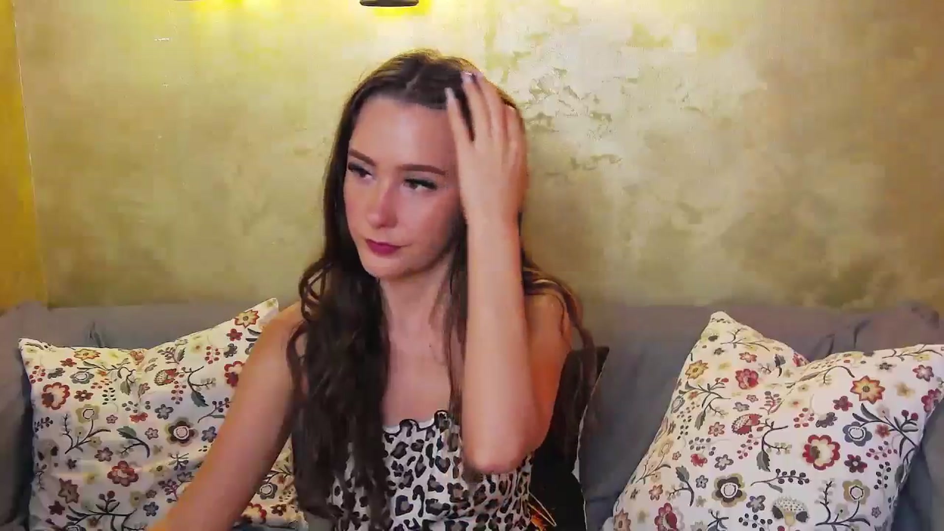 Gallery image thumbnail from Radiance's myfreecams stream on, 06/09/2024, 17:50 image 14 of 20