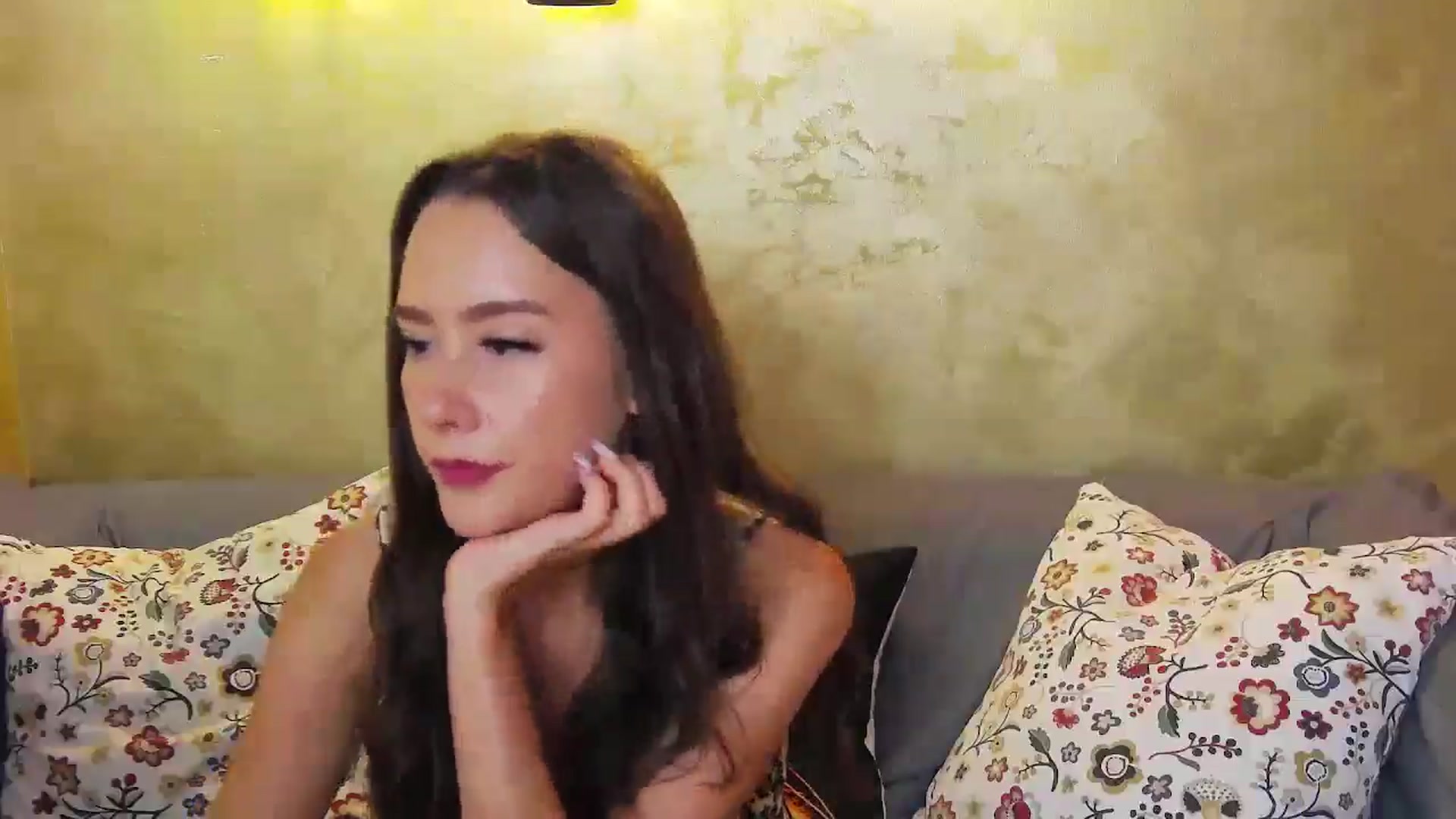 Gallery image thumbnail from Radiance's myfreecams stream on, 06/09/2024, 19:12 image 8 of 20