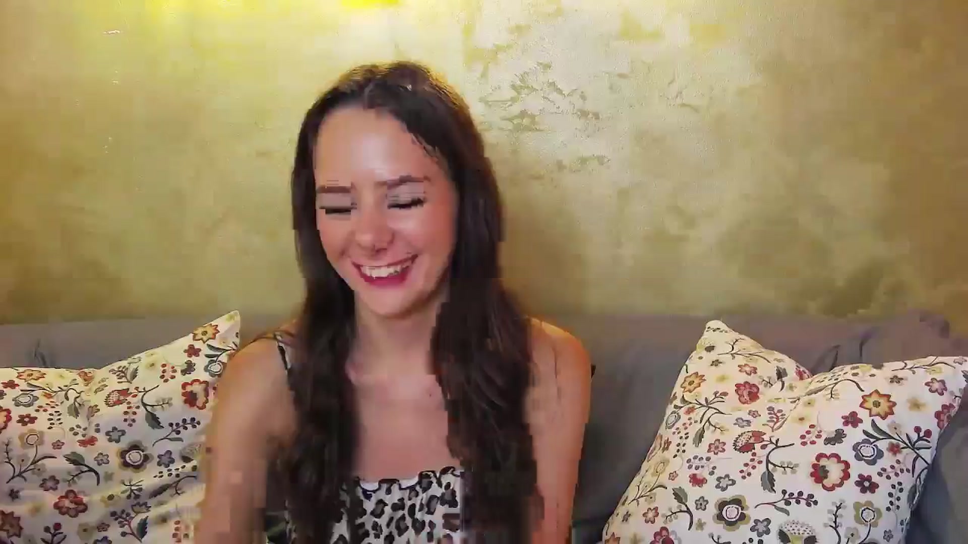 Gallery image thumbnail from Radiance's myfreecams stream on, 06/09/2024, 19:12 image 12 of 20
