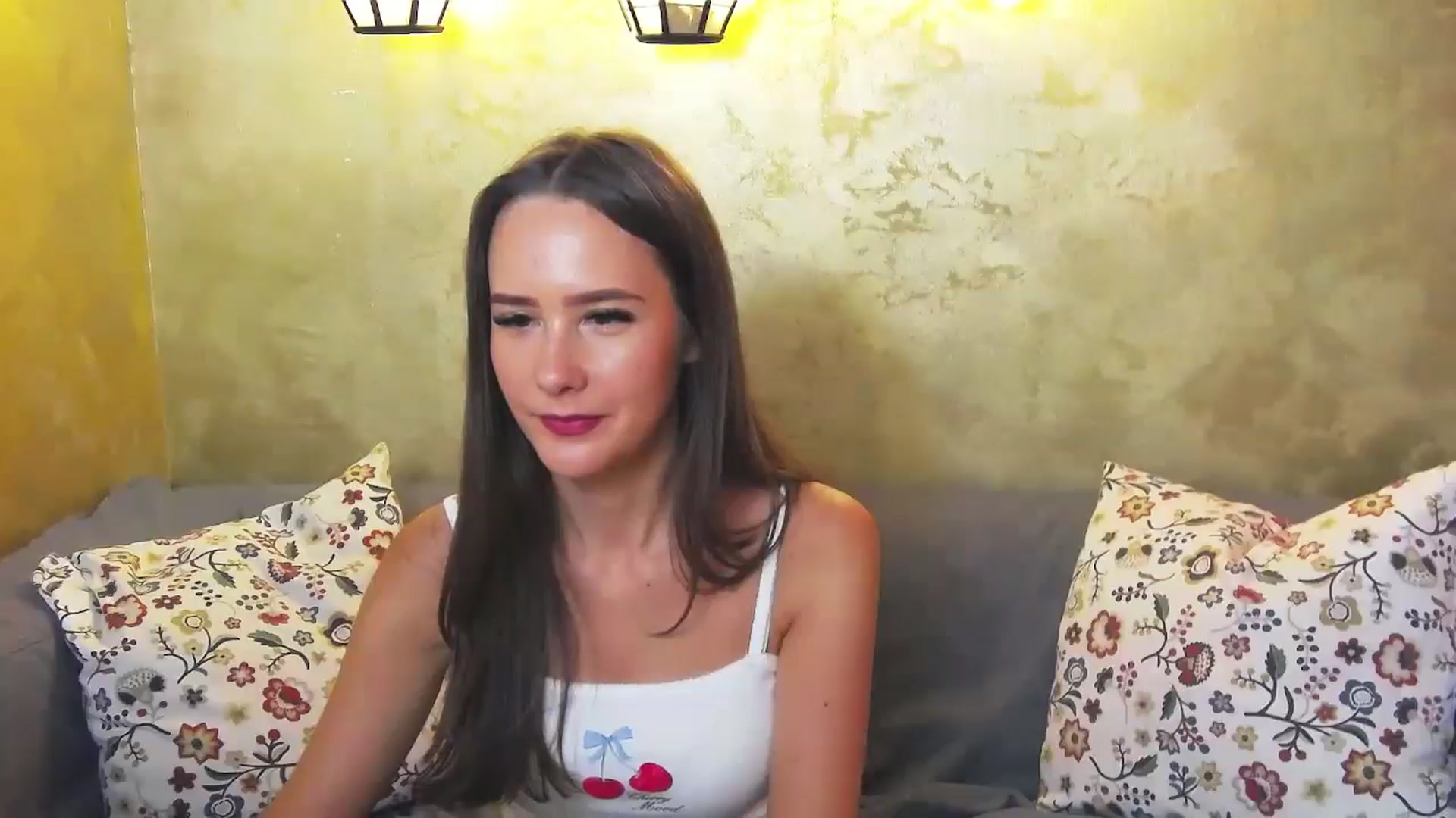 Gallery image thumbnail from Radiance's myfreecams stream on, 06/14/2024, 15:14 image 2 of 20