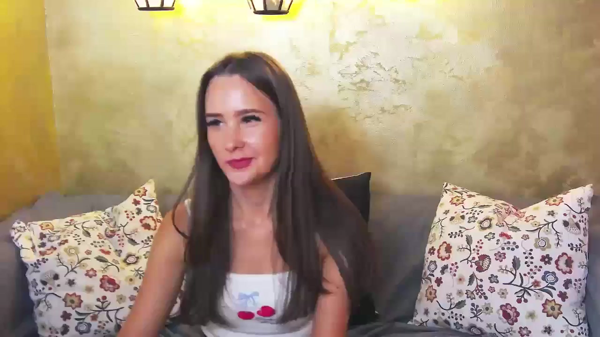 Gallery image thumbnail from Radiance's myfreecams stream on, 06/14/2024, 19:02 image 20 of 20
