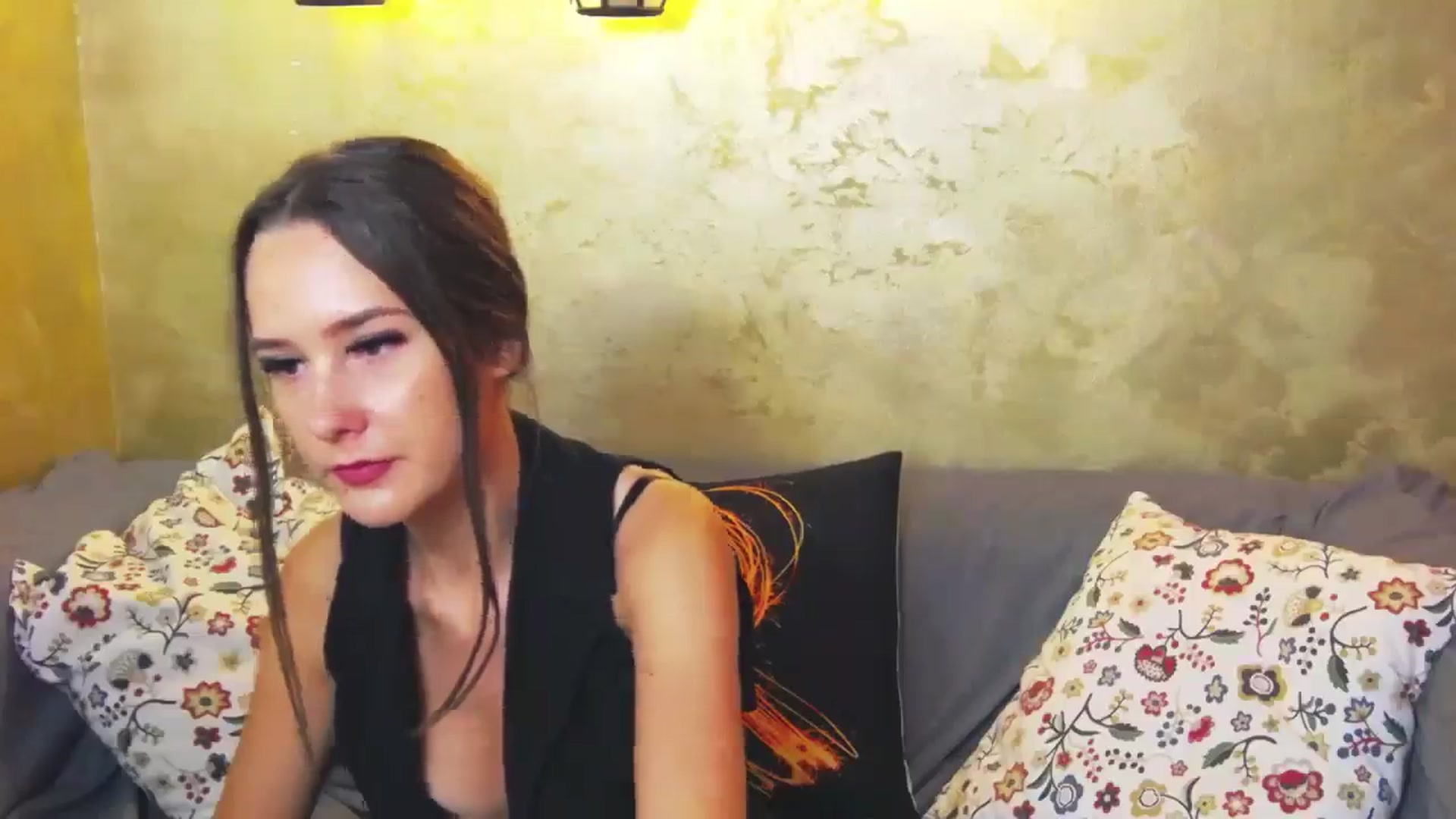 Gallery image thumbnail from Radiance's myfreecams stream on, 06/19/2024, 20:58 image 4 of 20