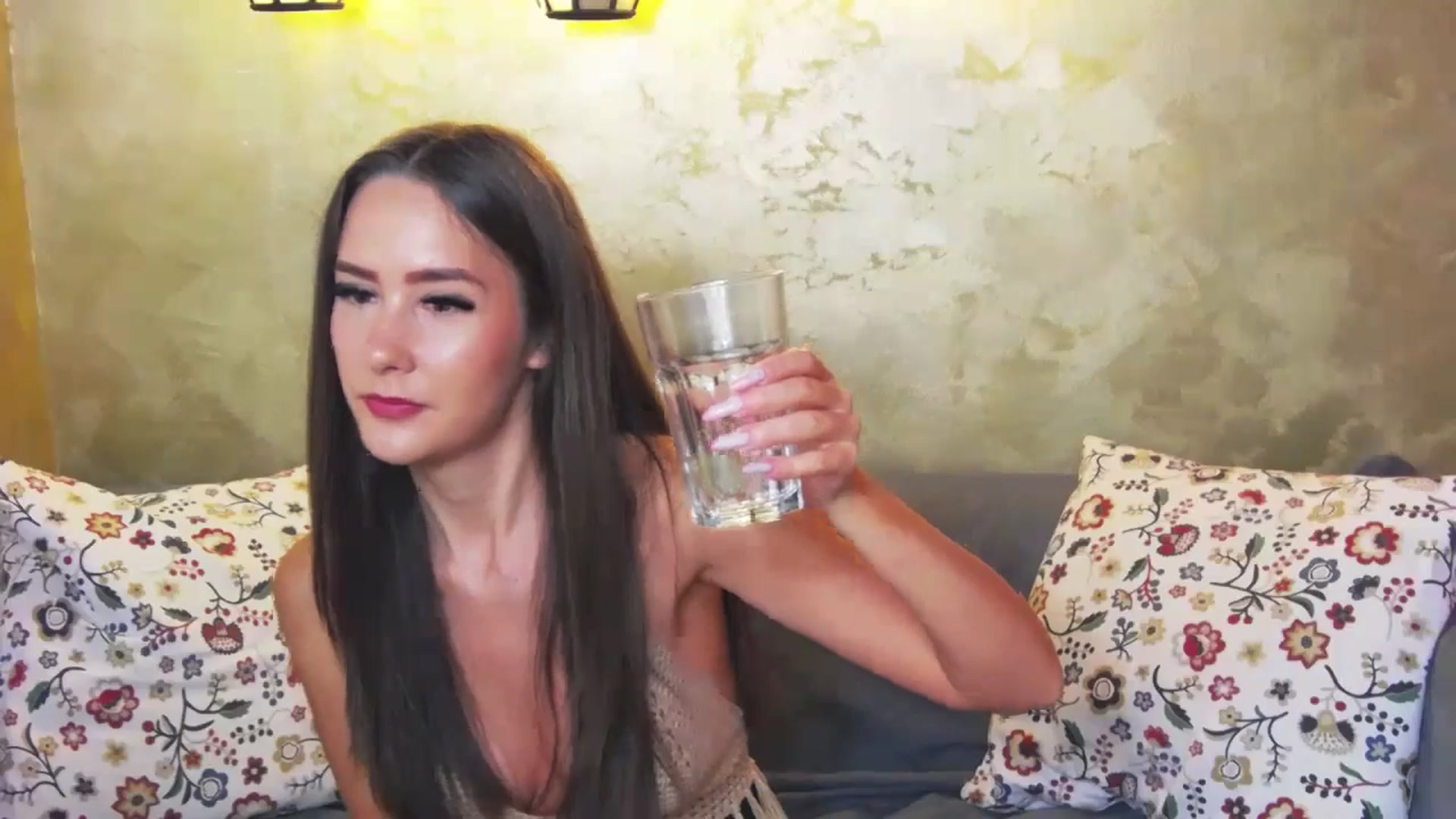 Gallery image thumbnail from Radiance's myfreecams stream on, 06/23/2024, 14:49 image 14 of 20