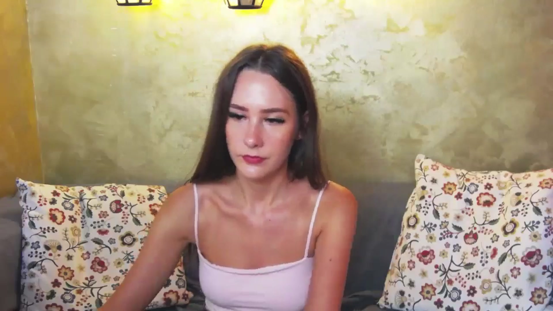 Gallery image thumbnail from Radiance's myfreecams stream on, 06/25/2024, 16:19 image 13 of 20