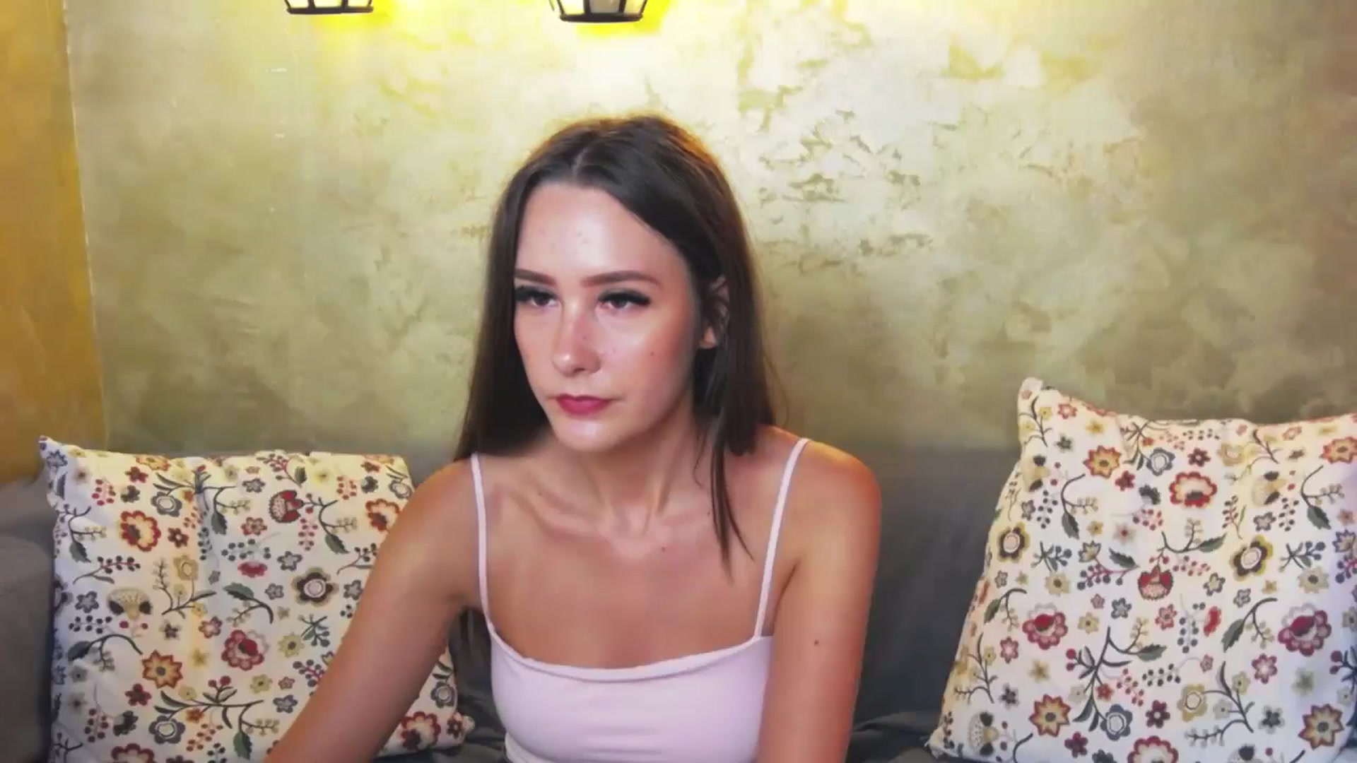 Gallery image thumbnail from Radiance's myfreecams stream on, 06/25/2024, 16:19 image 12 of 20