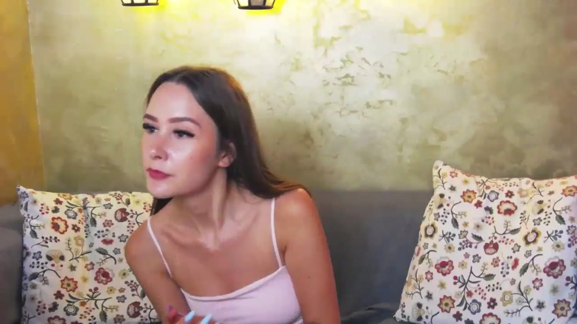 Gallery image thumbnail from Radiance's myfreecams stream on, 06/25/2024, 16:19 image 4 of 20