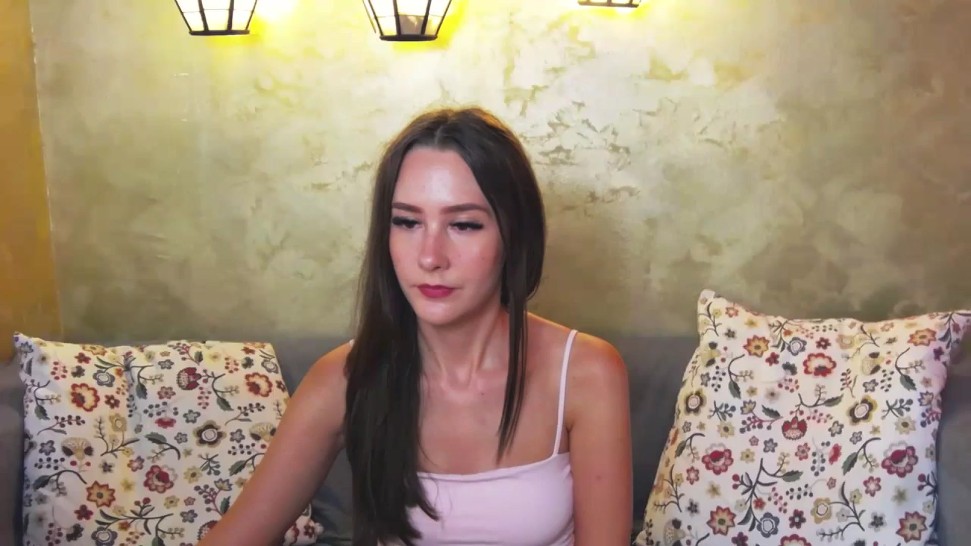 Gallery image thumbnail from Radiance's myfreecams stream on, 06/25/2024, 16:59 image 15 of 20