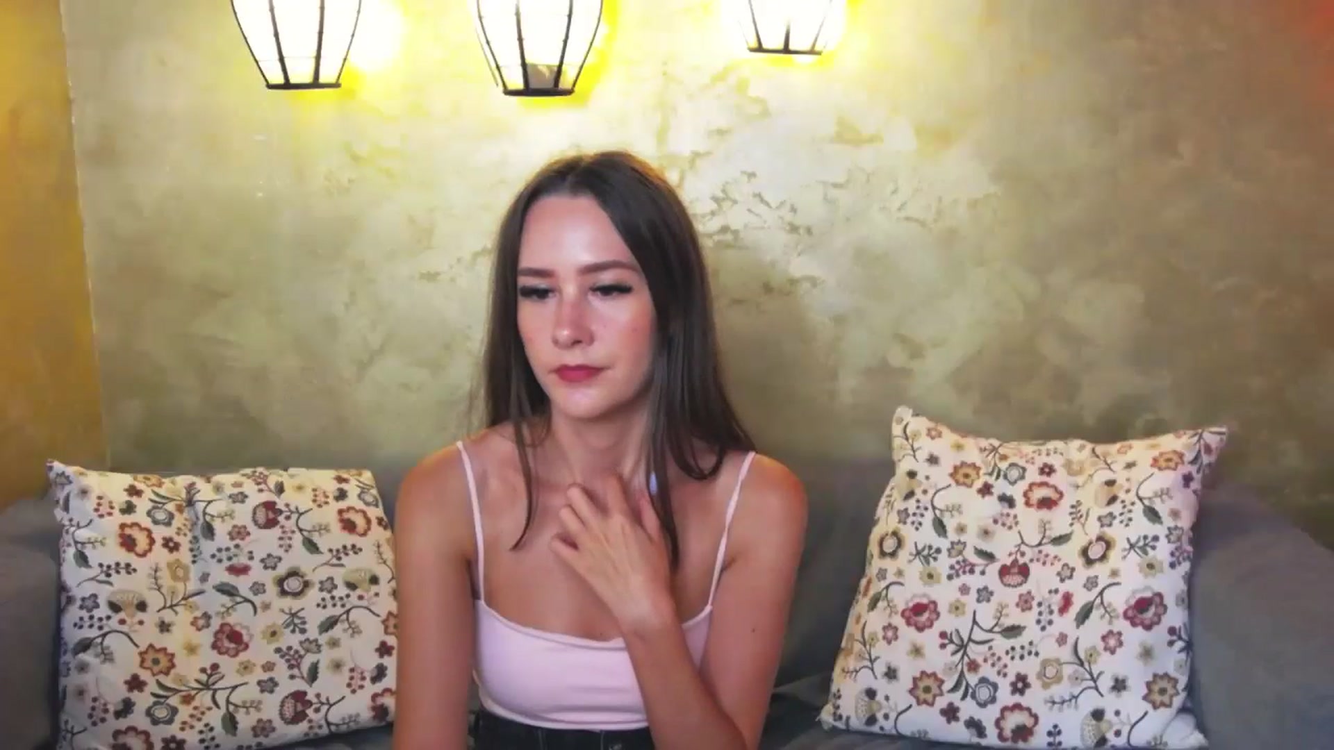 Gallery image thumbnail from Radiance's myfreecams stream on, 06/25/2024, 17:43 image 14 of 20