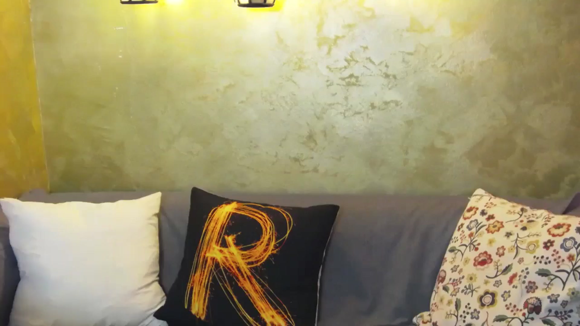 Gallery image thumbnail from Radiance's myfreecams stream on, 07/01/2024, 18:33 image 13 of 20