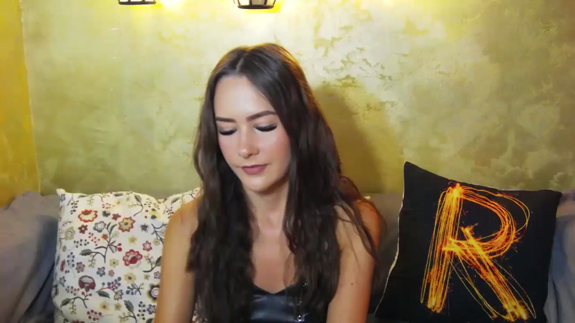 Gallery image thumbnail from Radiance's myfreecams stream on, 07/05/2024, 13:30 image 5 of 20