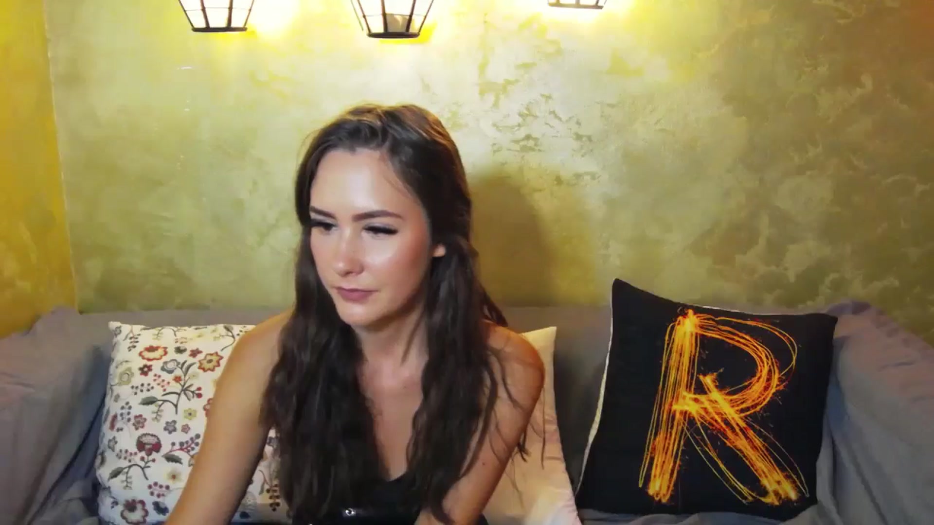 Gallery image thumbnail from Radiance's myfreecams stream on, 07/05/2024, 16:51 image 15 of 20