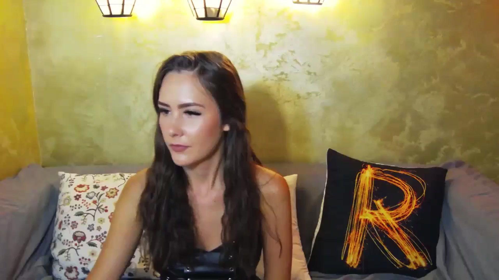 Gallery image thumbnail from Radiance's myfreecams stream on, 07/05/2024, 16:51 image 17 of 20