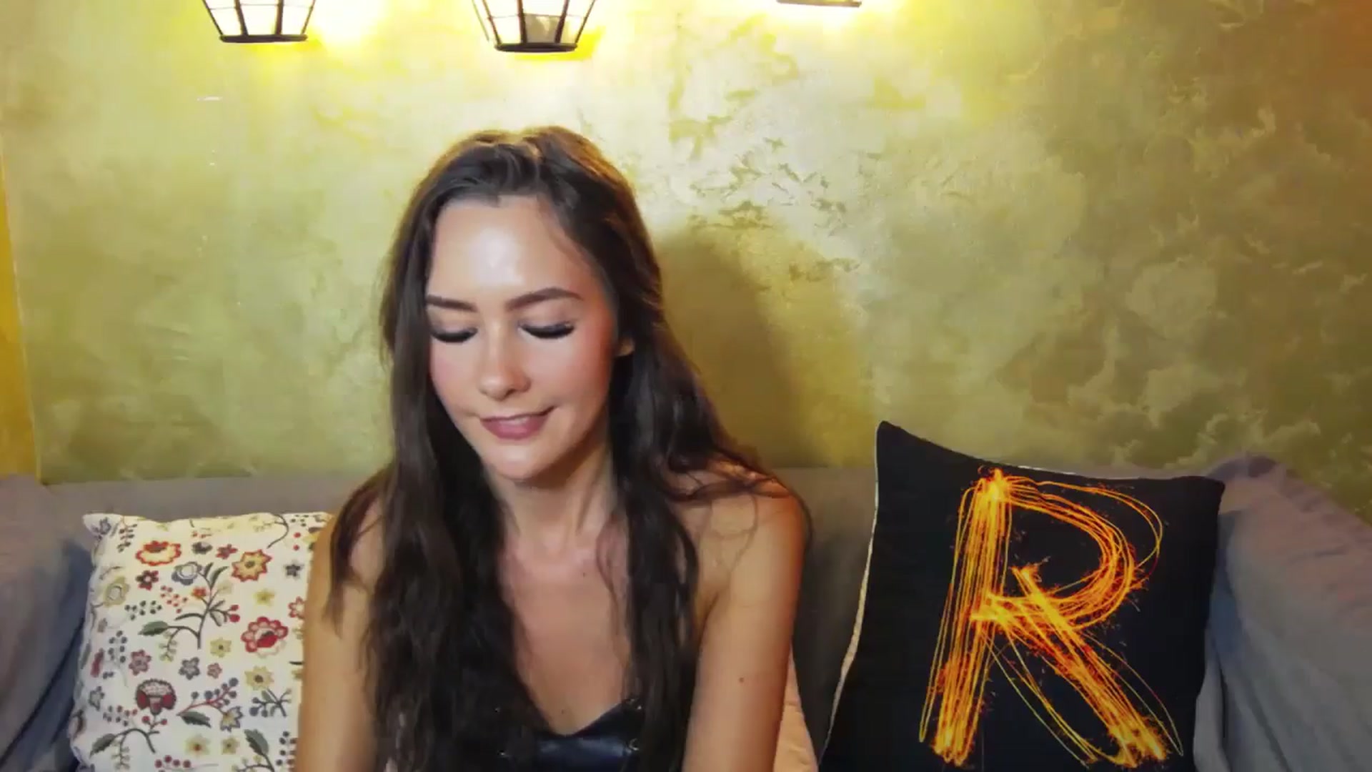 Gallery image thumbnail from Radiance's myfreecams stream on, 07/05/2024, 17:12 image 14 of 20