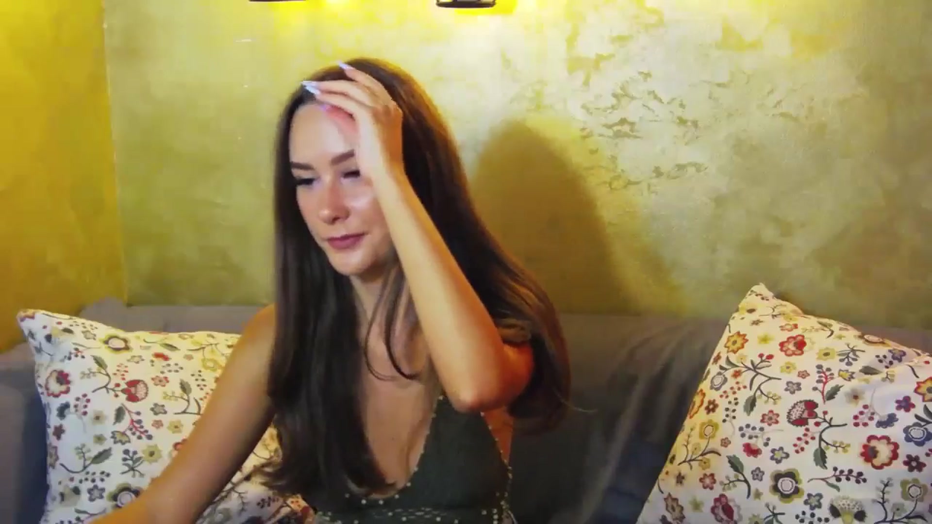 Gallery image thumbnail from Radiance's myfreecams stream on, 07/10/2024, 13:45 image 2 of 20
