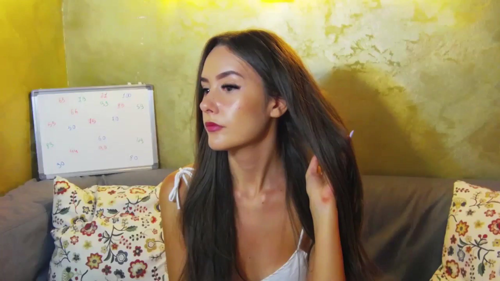Gallery image thumbnail from Radiance's myfreecams stream on, 07/13/2024, 18:46 image 1 of 20