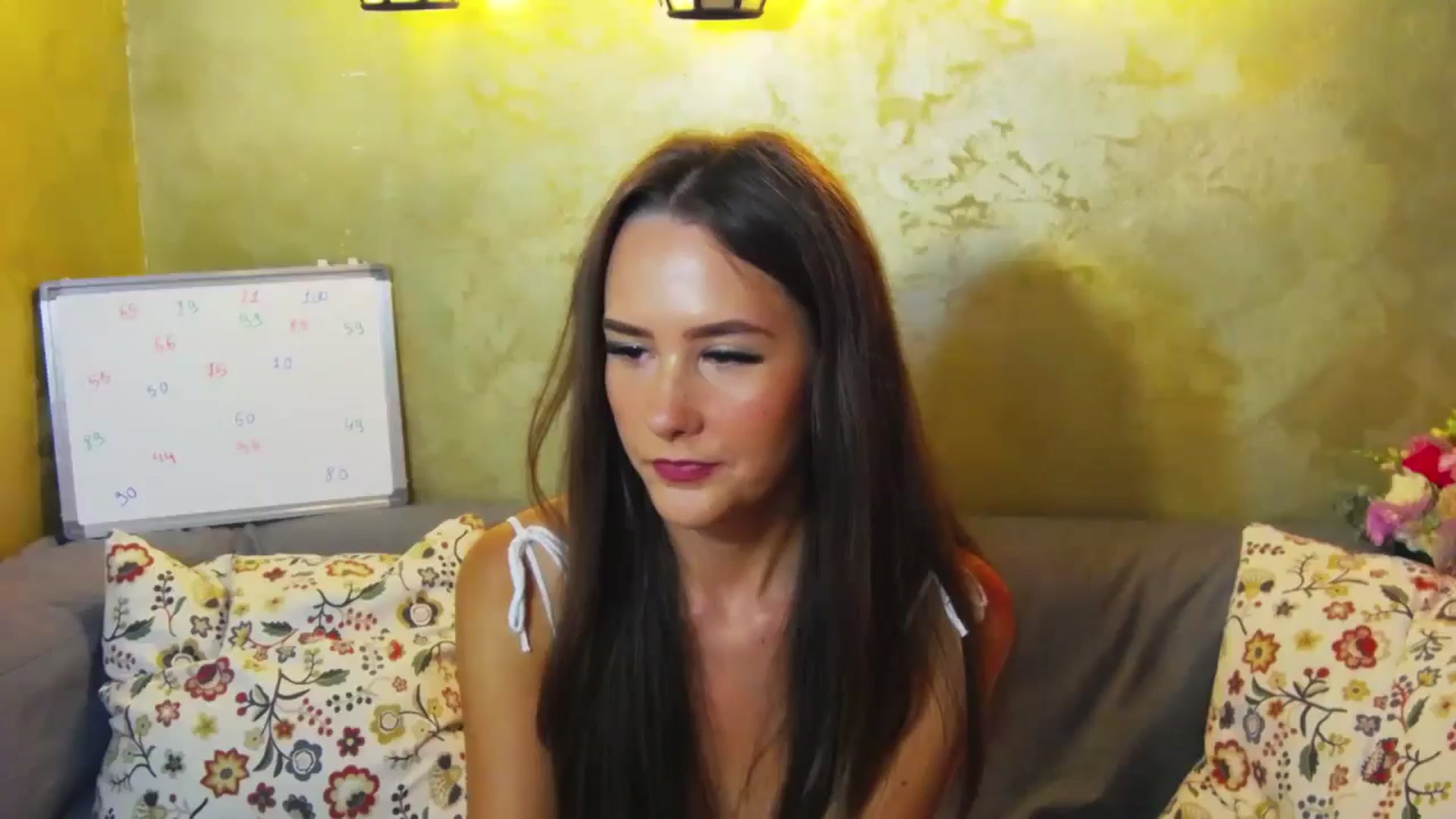 Gallery image thumbnail from Radiance's myfreecams stream on, 07/13/2024, 18:46 image 10 of 20