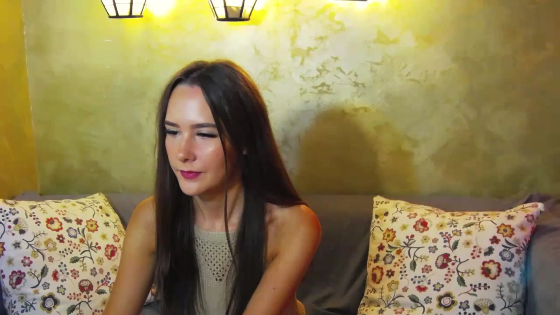 Gallery image thumbnail from Radiance's myfreecams stream on, 07/14/2024, 14:14 image 8 of 20