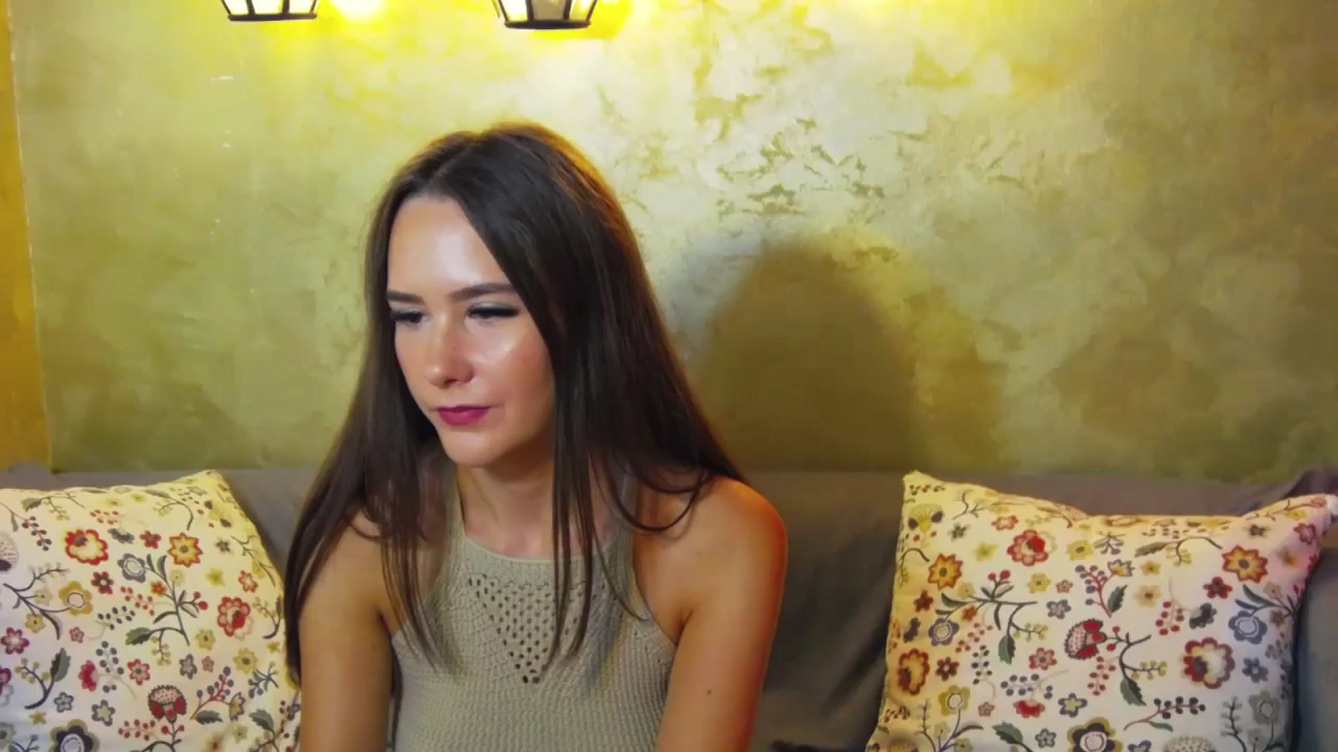 Gallery image thumbnail from Radiance's myfreecams stream on, 07/14/2024, 15:06 image 11 of 20