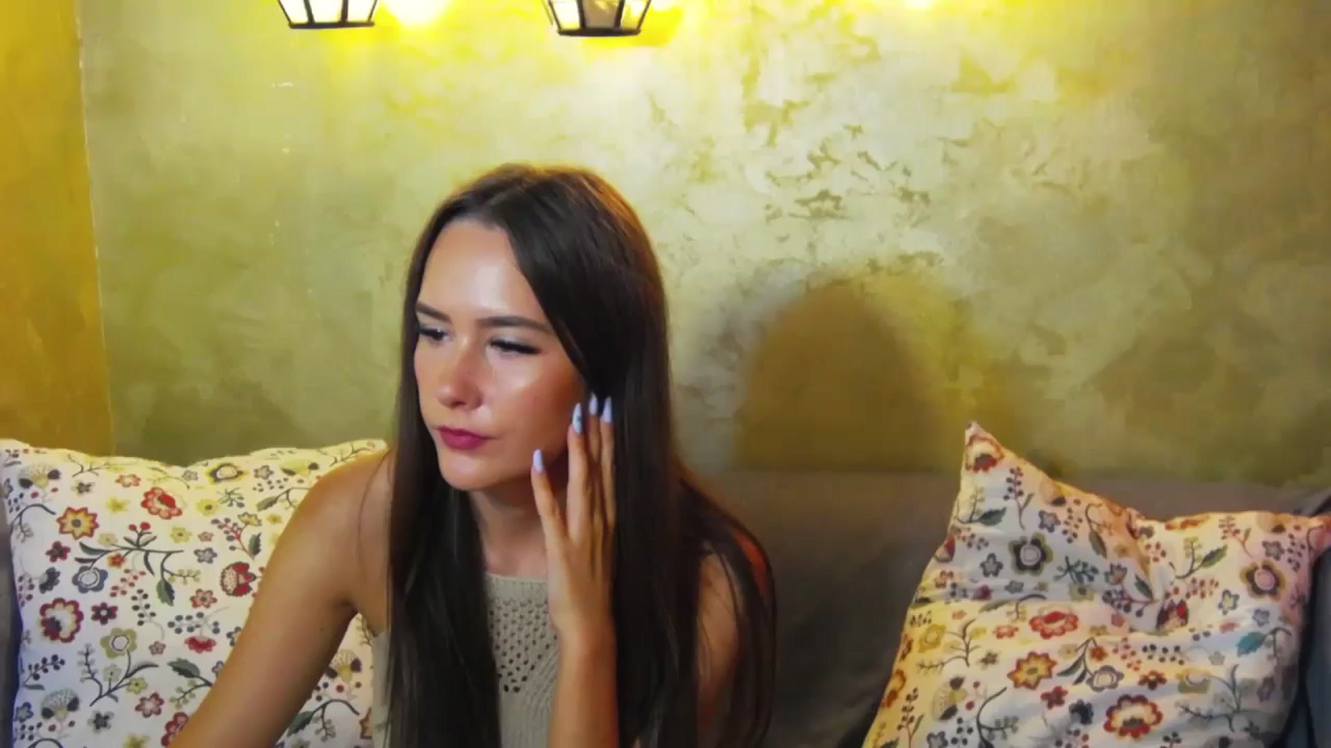 Gallery image thumbnail from Radiance's myfreecams stream on, 07/14/2024, 17:21 image 12 of 20