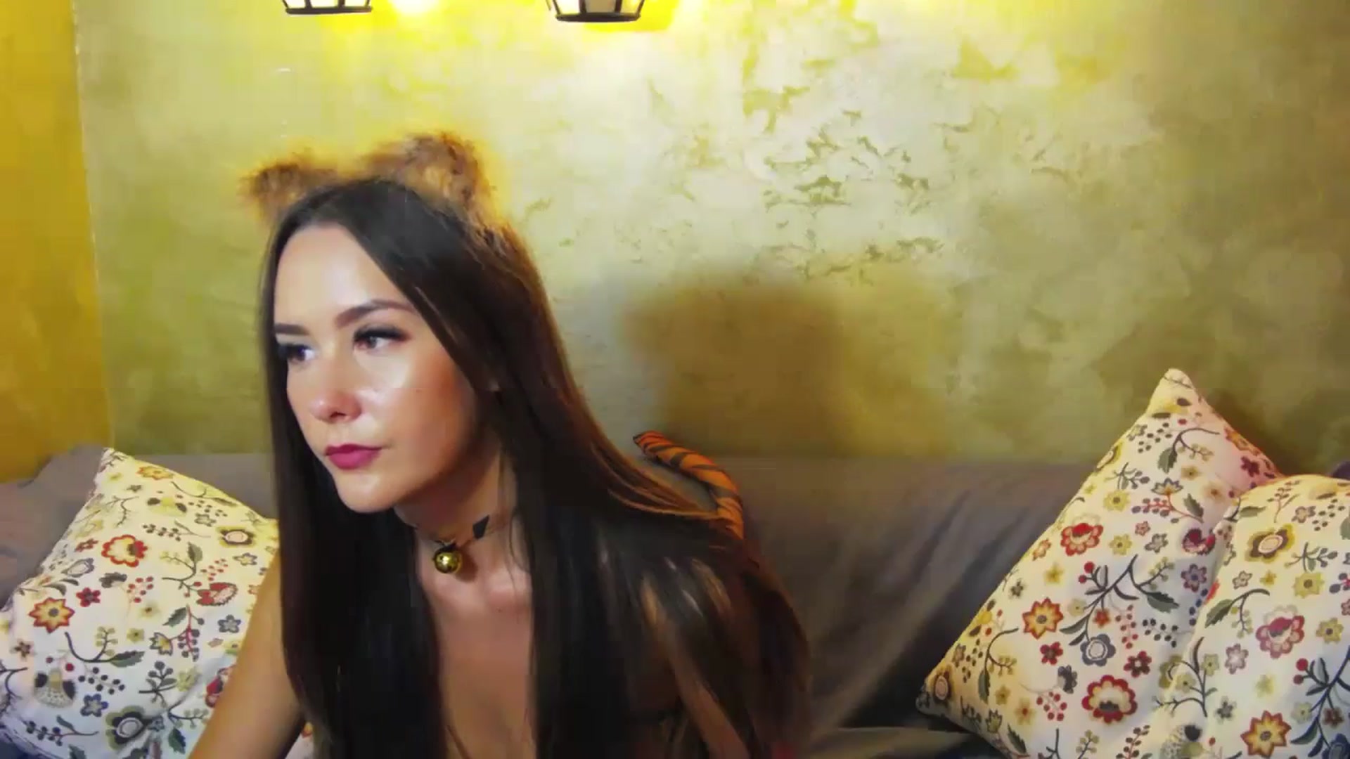 Gallery image thumbnail from Radiance's myfreecams stream on, 07/15/2024, 19:08 image 4 of 20