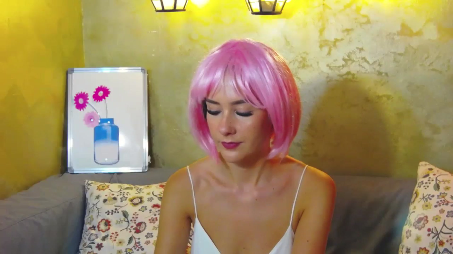 Gallery image thumbnail from Radiance's myfreecams stream on, 07/16/2024, 14:35 image 18 of 20