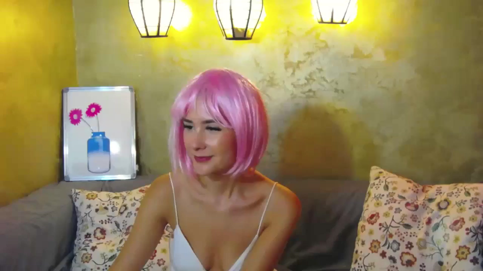 Gallery image thumbnail from Radiance's myfreecams stream on, 07/16/2024, 14:35 image 11 of 20