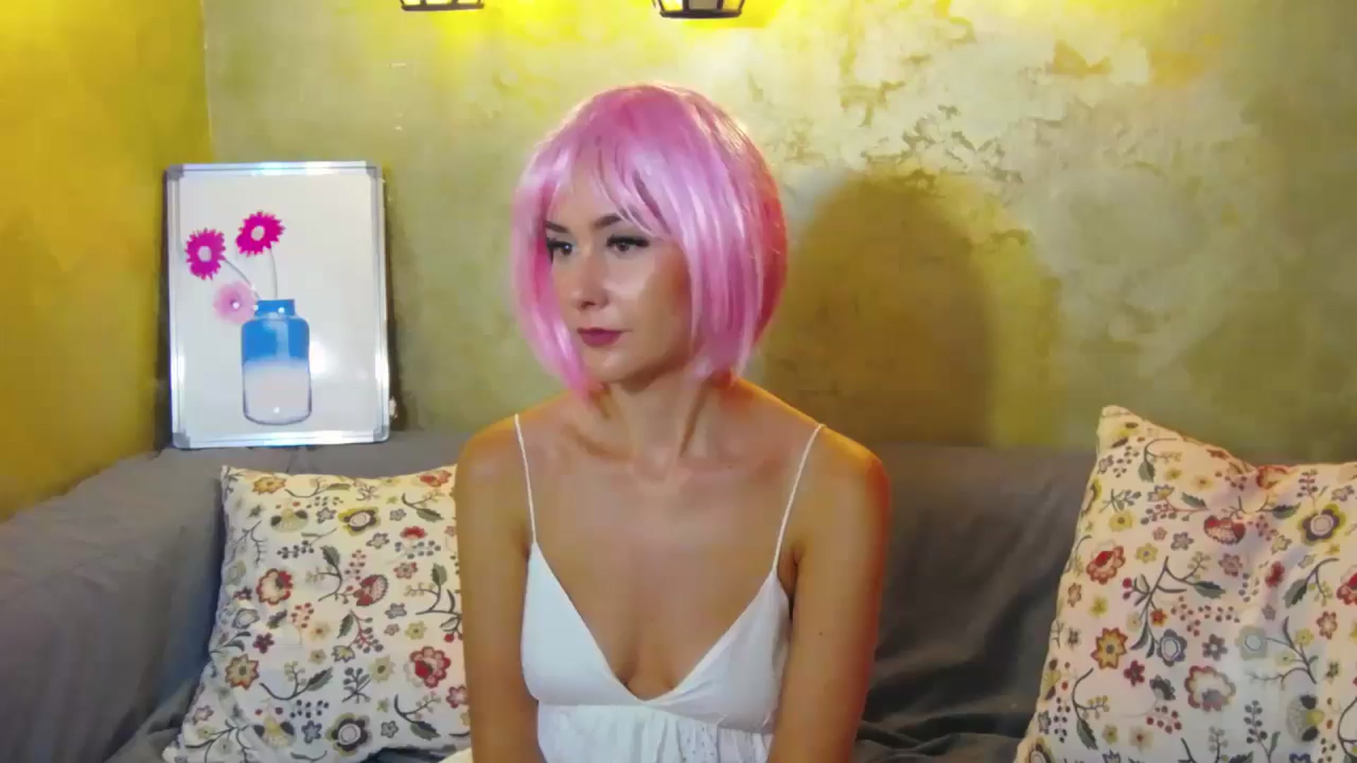 Gallery image thumbnail from Radiance's myfreecams stream on, 07/16/2024, 14:35 image 19 of 20
