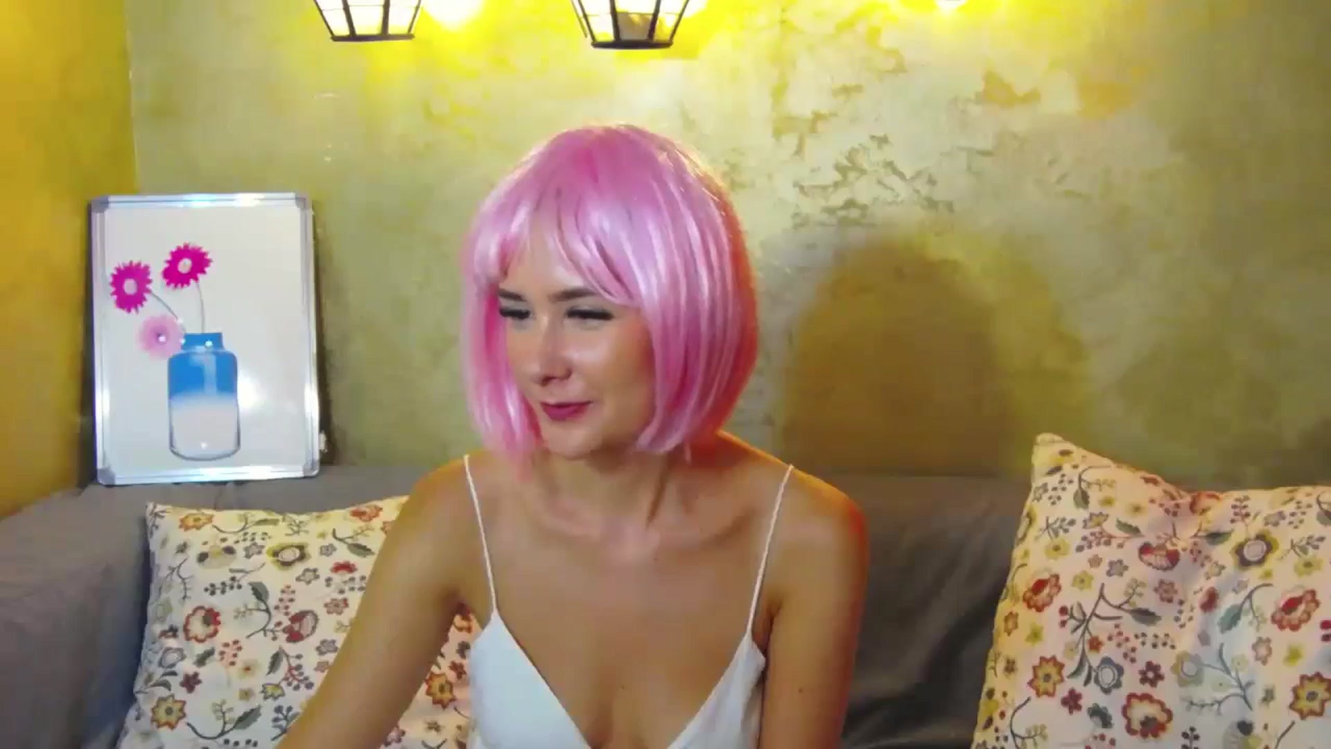 Gallery image thumbnail from Radiance's myfreecams stream on, 07/16/2024, 15:08 image 7 of 20