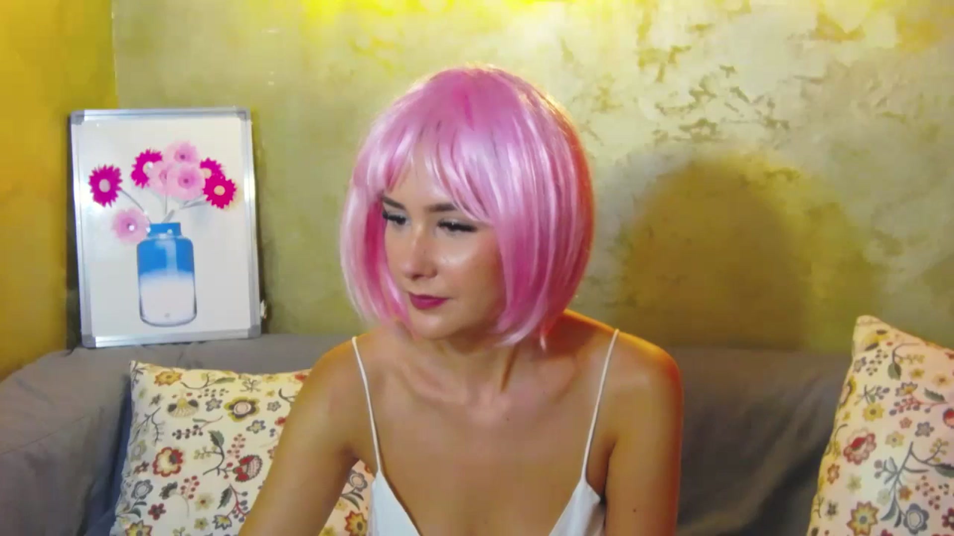 Gallery image thumbnail from Radiance's myfreecams stream on, 07/16/2024, 15:08 image 16 of 20