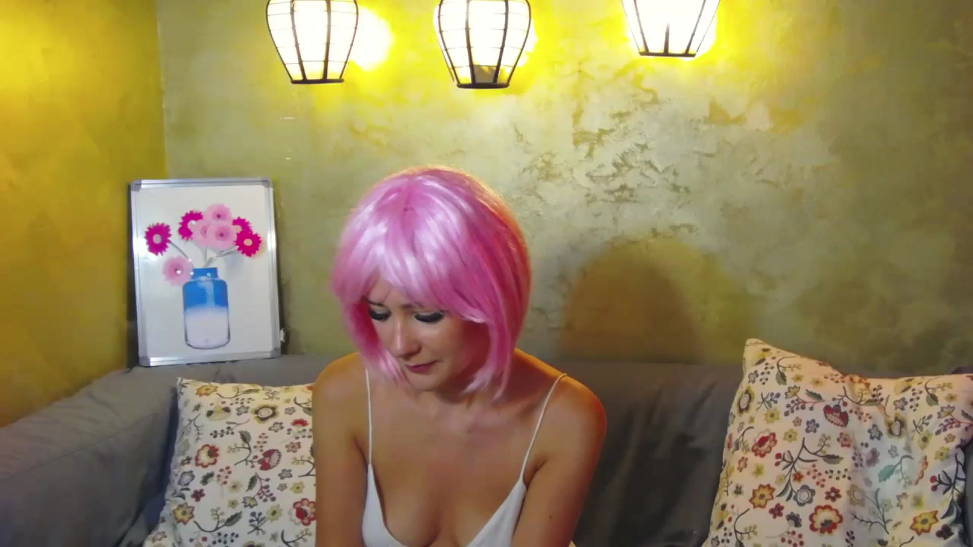 Gallery image thumbnail from Radiance's myfreecams stream on, 07/16/2024, 17:53 image 2 of 20