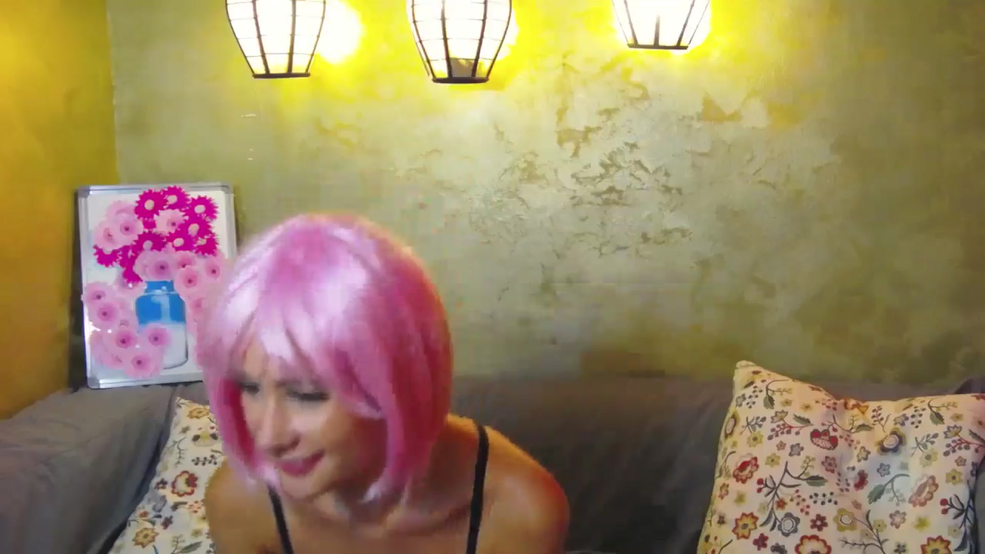 Gallery image thumbnail from Radiance's myfreecams stream on, 07/16/2024, 19:30 image 18 of 20
