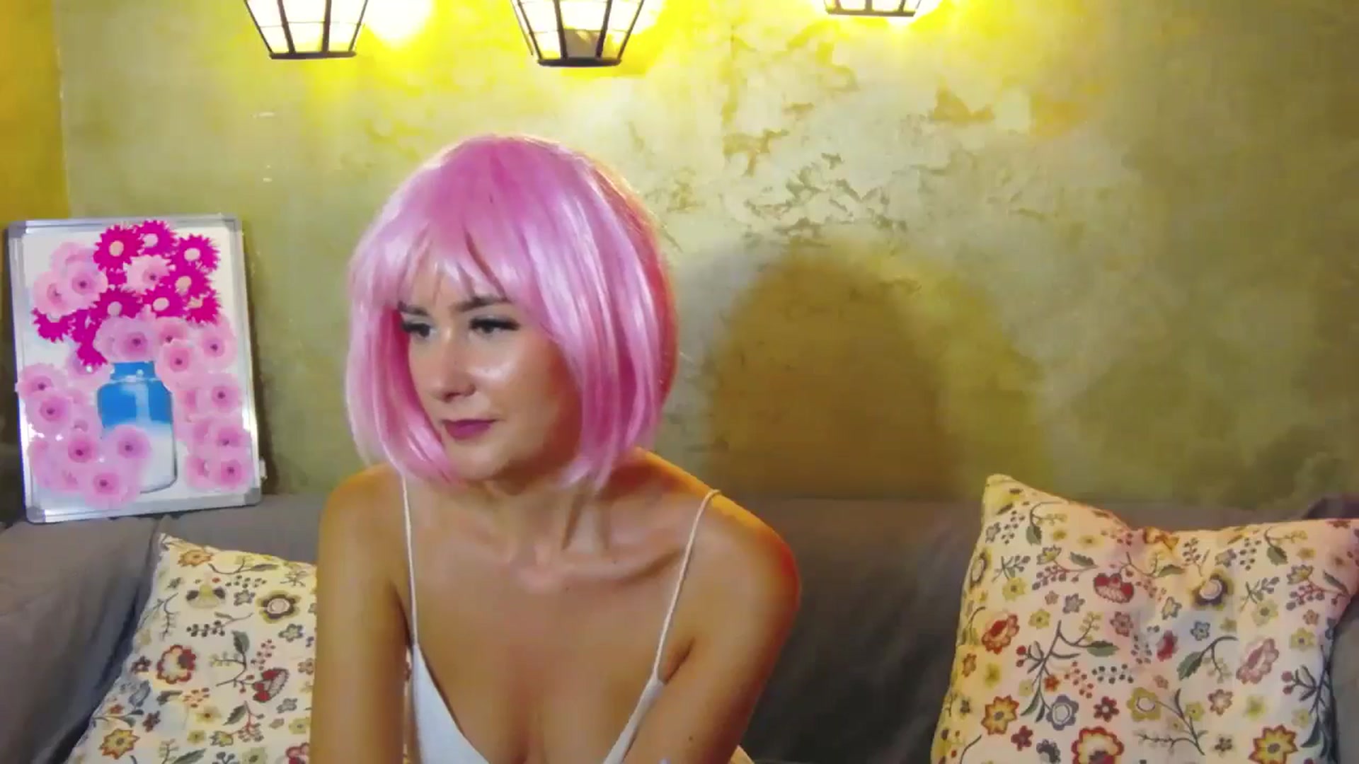 Gallery image thumbnail from Radiance's myfreecams stream on, 07/16/2024, 19:30 image 8 of 20