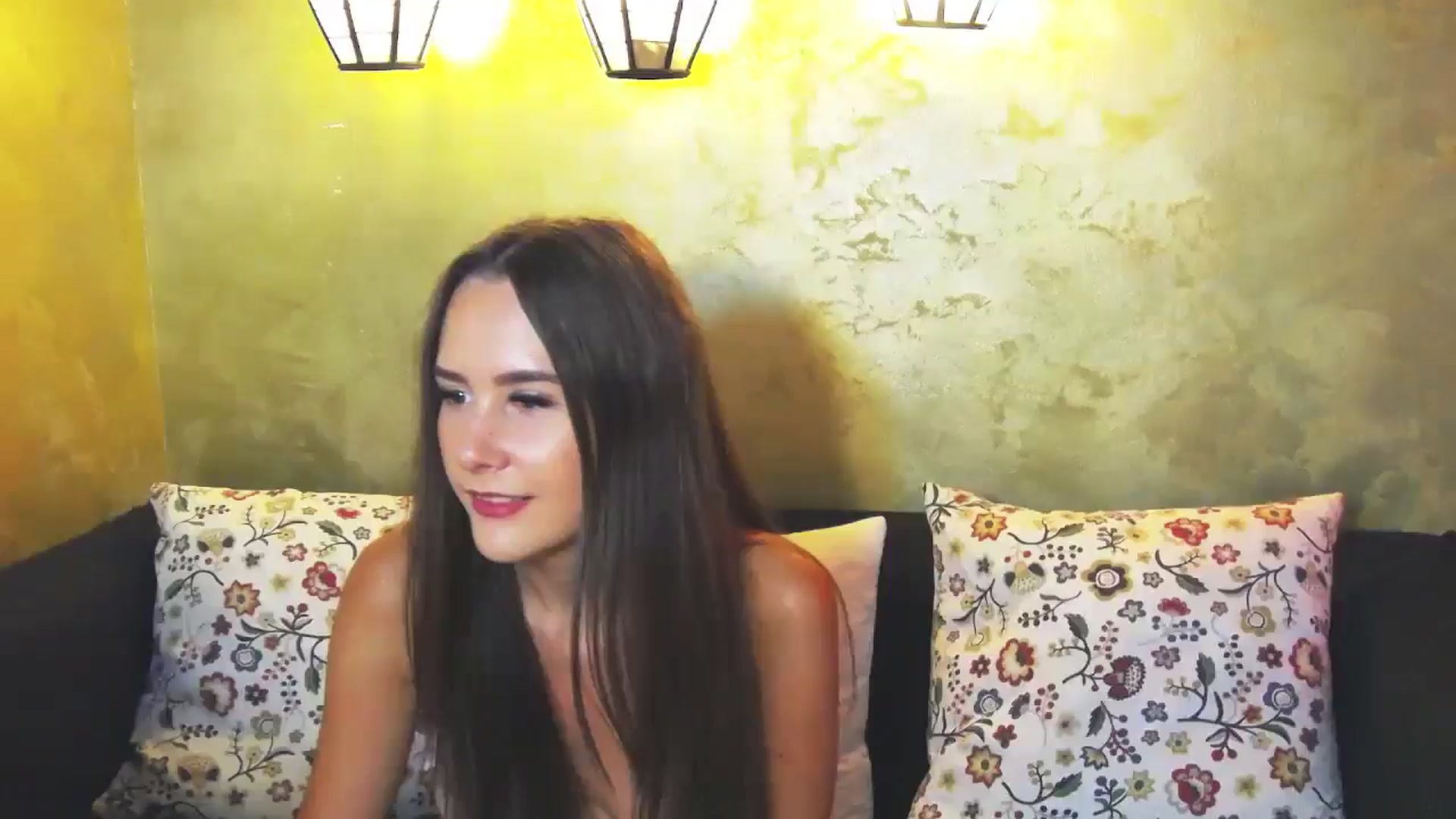 Gallery image thumbnail from Radiance's myfreecams stream on, 07/22/2024, 13:13 image 4 of 20