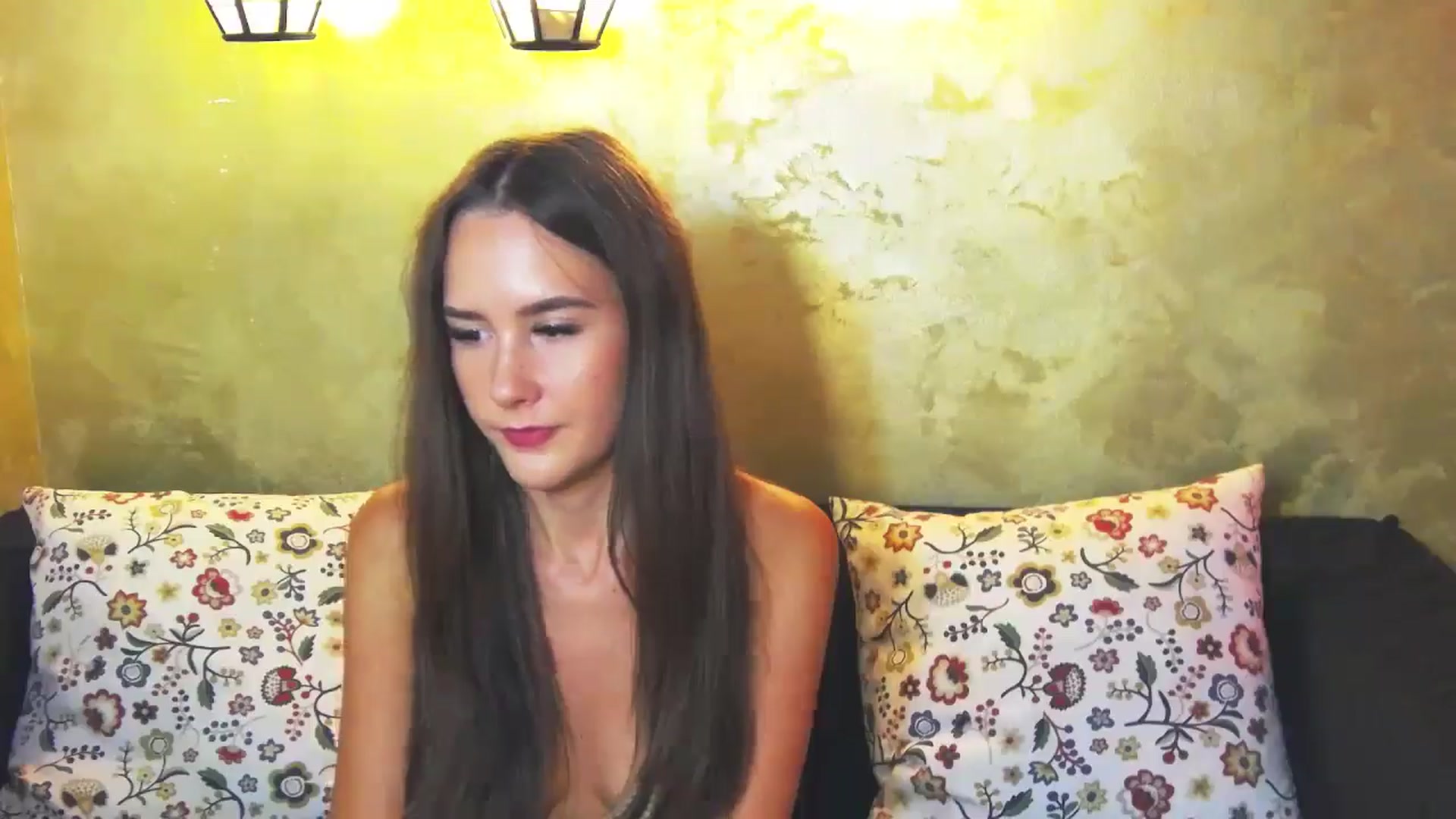 Gallery image thumbnail from Radiance's myfreecams stream on, 07/22/2024, 15:02 image 19 of 20