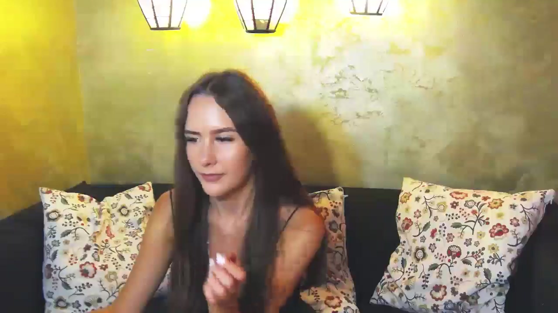 Gallery image thumbnail from Radiance's myfreecams stream on, 07/23/2024, 17:34 image 3 of 20