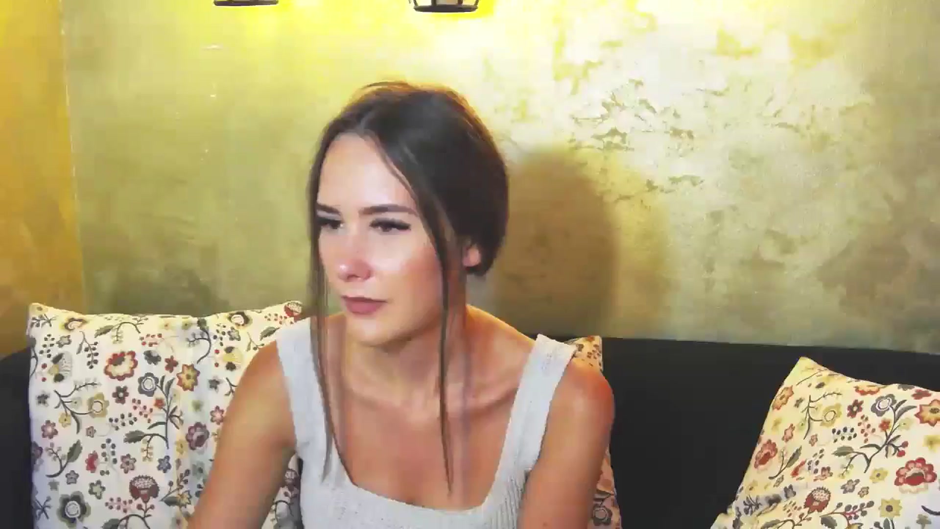 Gallery image thumbnail from Radiance's myfreecams stream on, 07/24/2024, 13:02 image 8 of 20
