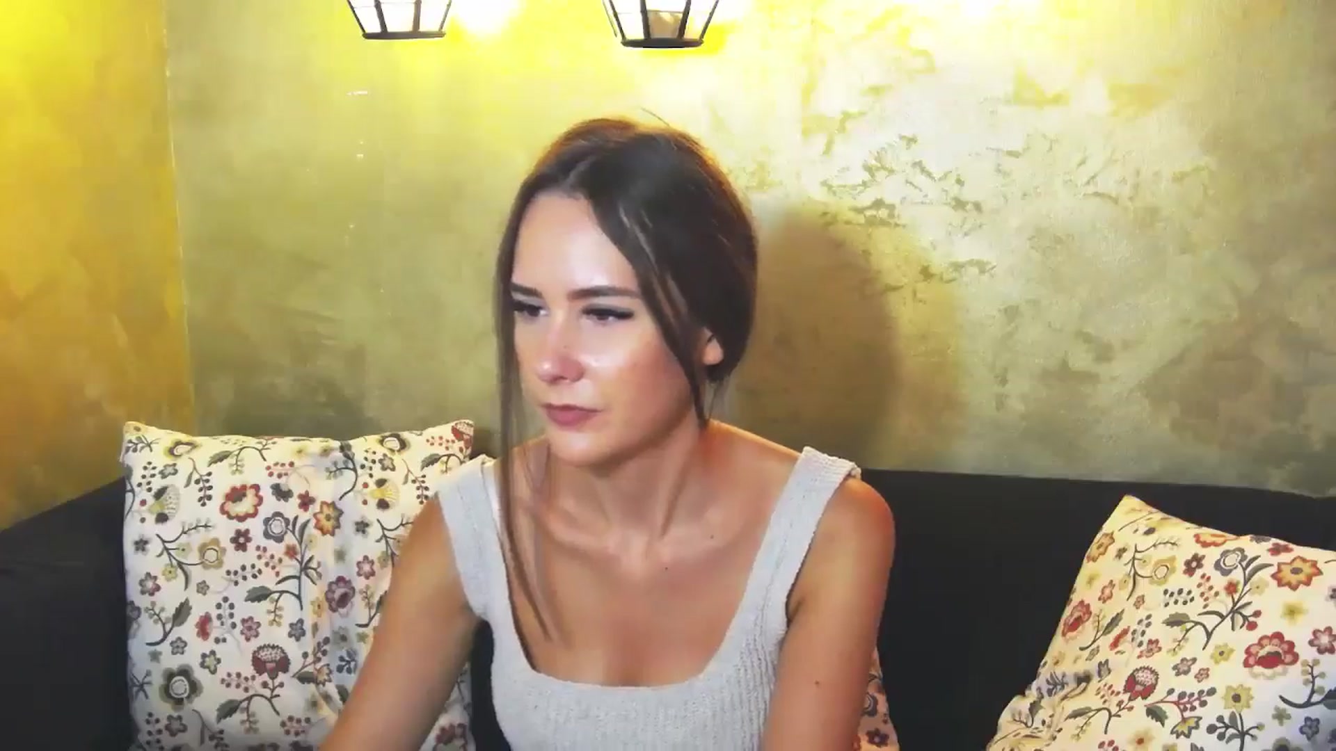 Gallery image thumbnail from Radiance's myfreecams stream on, 07/24/2024, 15:03 image 5 of 20