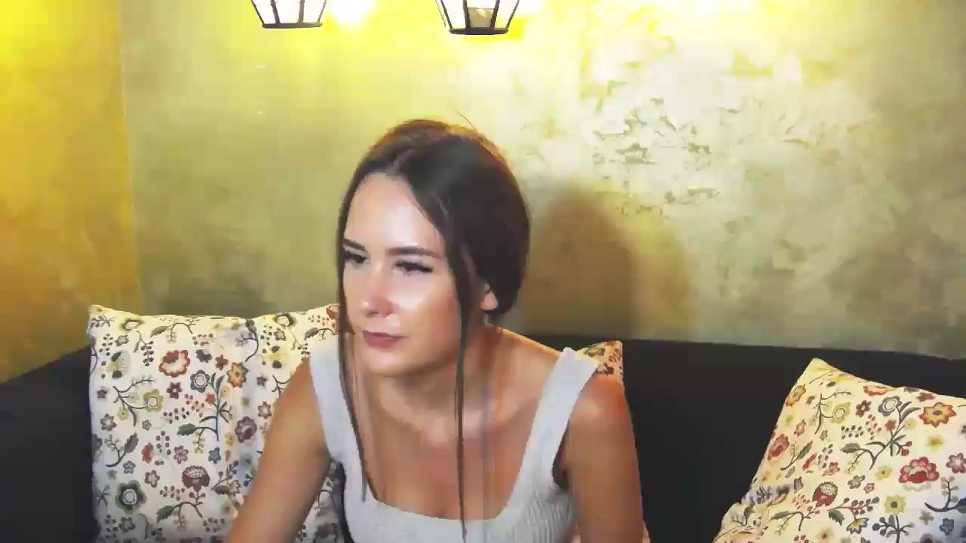Gallery image thumbnail from Radiance's myfreecams stream on, 07/24/2024, 15:03 image 4 of 20