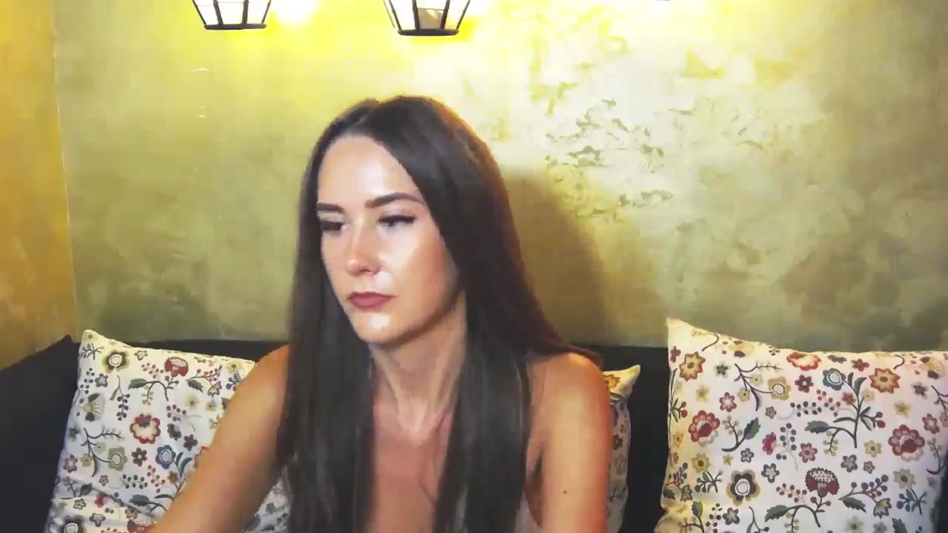 Gallery image thumbnail from Radiance's myfreecams stream on, 07/25/2024, 16:01 image 20 of 20