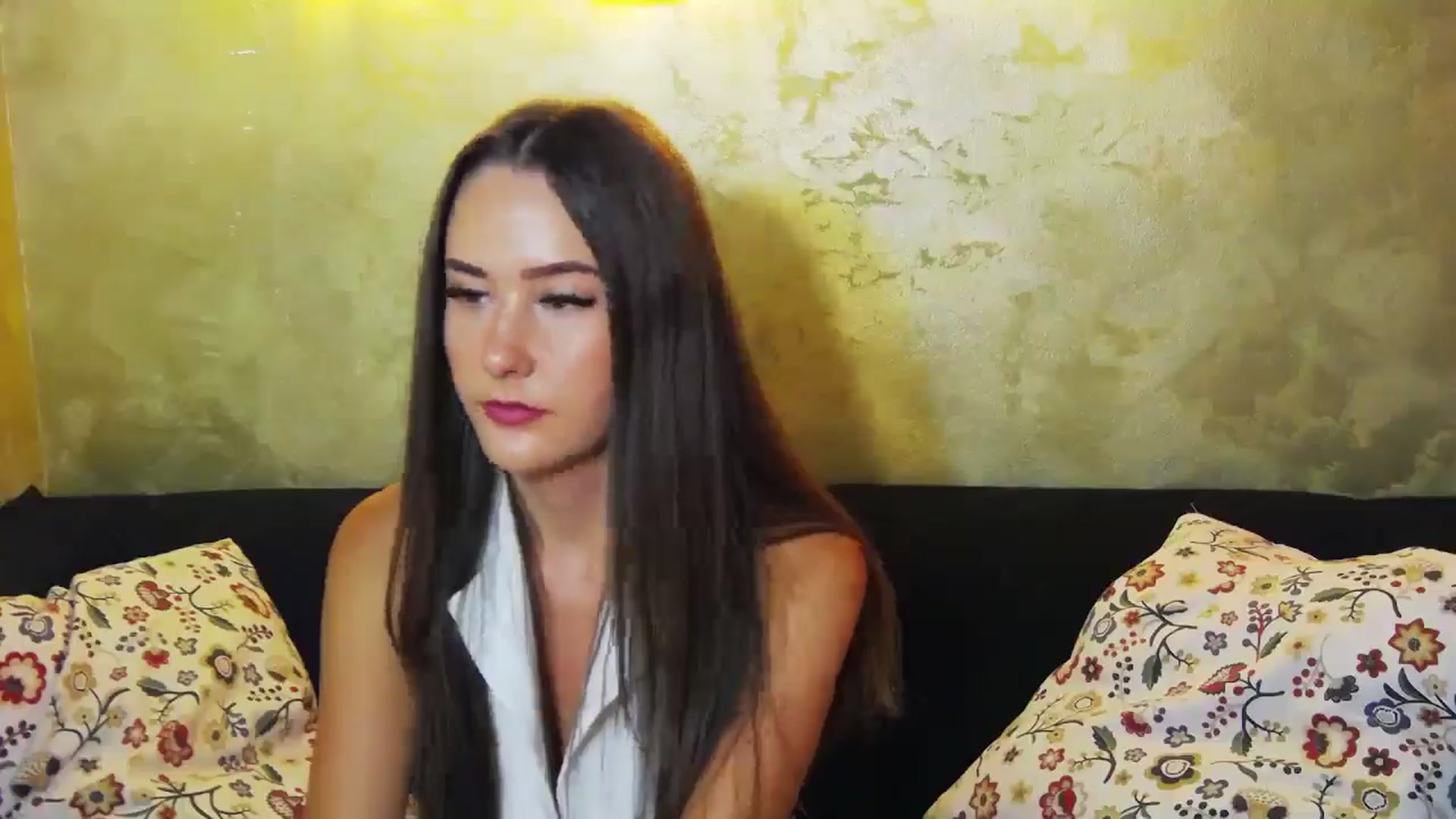 Gallery image thumbnail from Radiance's myfreecams stream on, 07/29/2024, 14:31 image 13 of 20