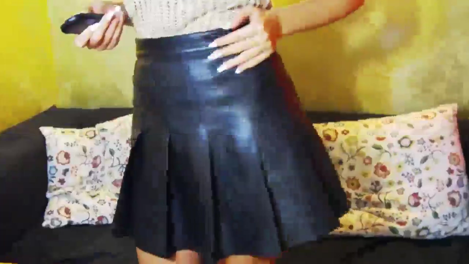 Gallery image thumbnail from Radiance's myfreecams stream on, 07/30/2024, 17:18 image 12 of 20