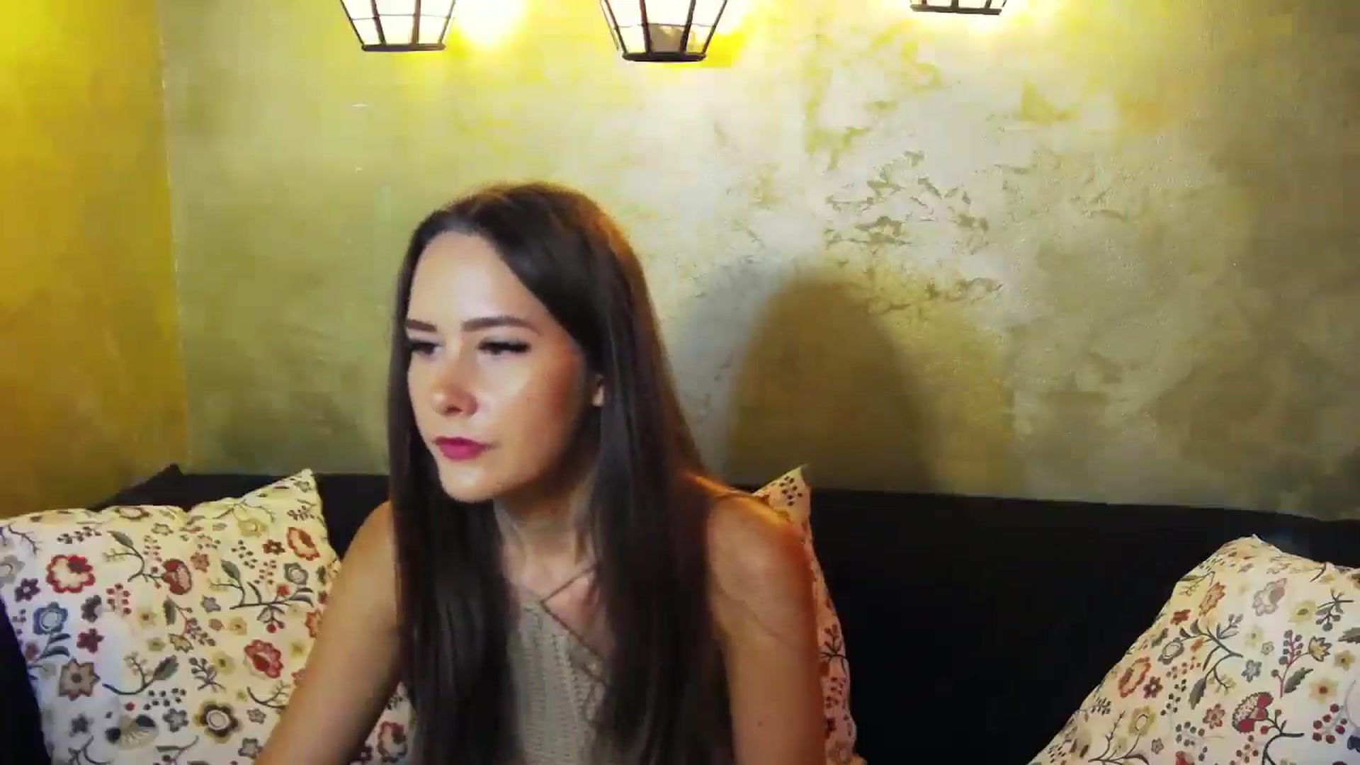 Gallery image thumbnail from Radiance's myfreecams stream on, 08/01/2024, 13:19 image 11 of 20
