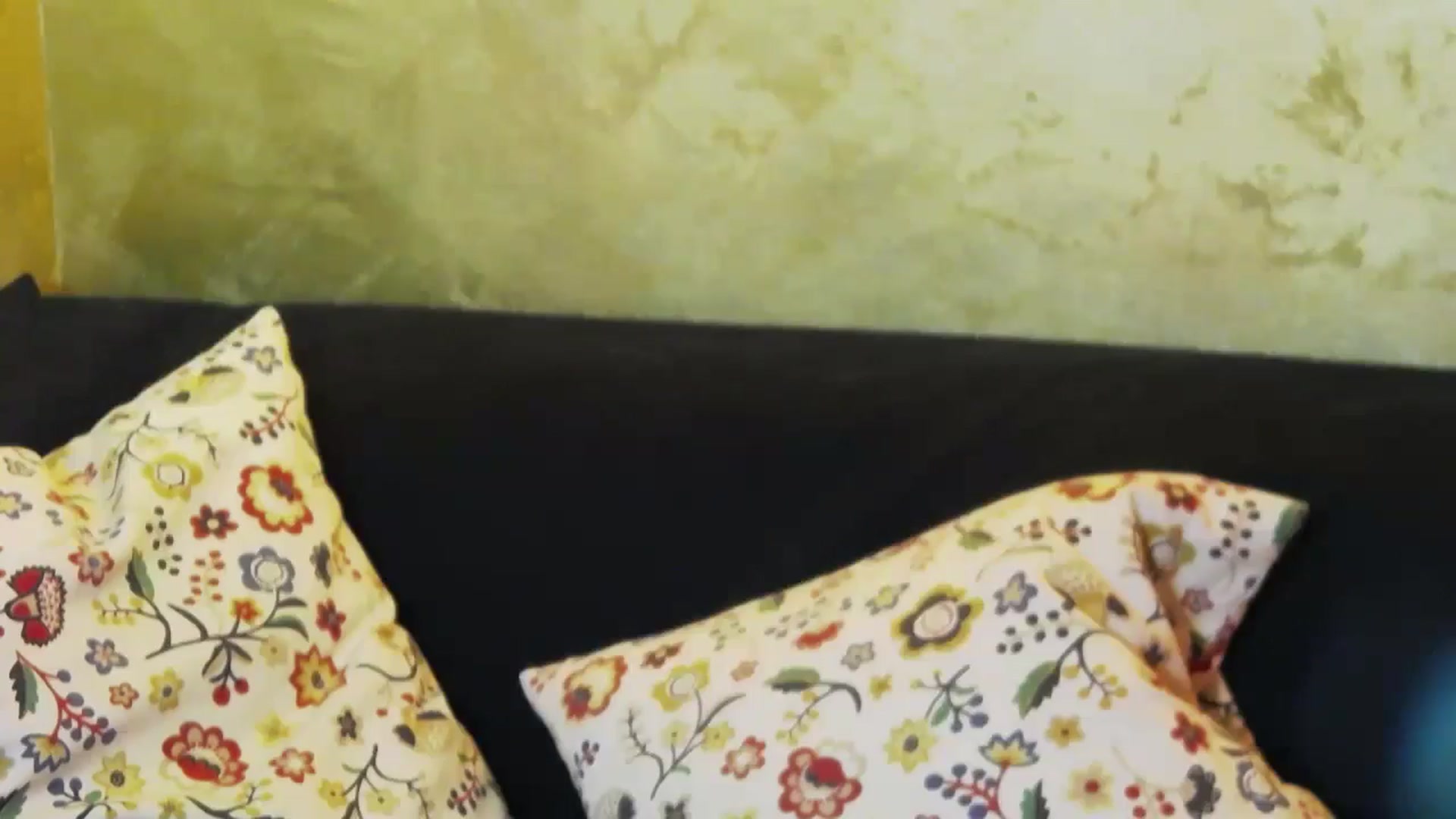 Gallery image thumbnail from Radiance's myfreecams stream on, 08/01/2024, 18:16 image 16 of 20