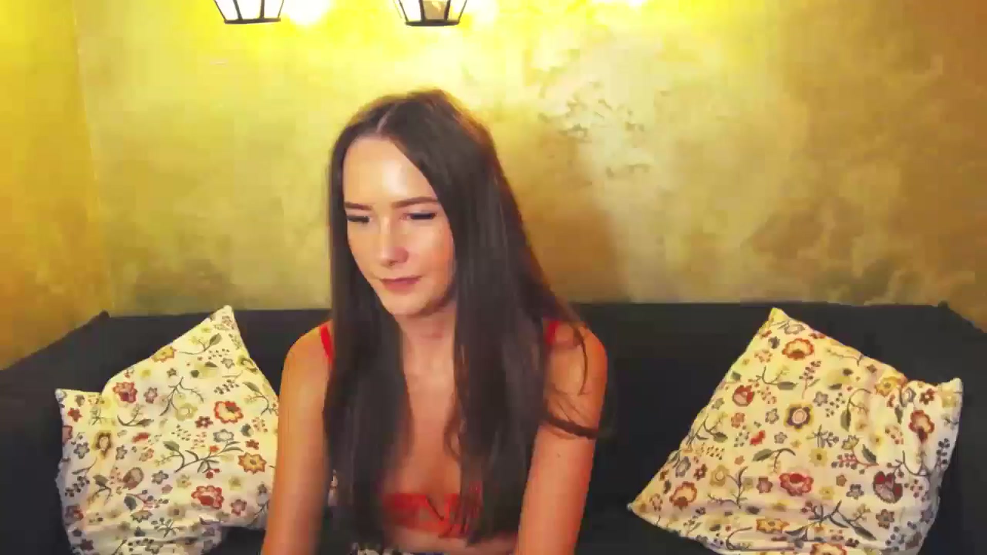 Gallery image thumbnail from Radiance's myfreecams stream on, 08/12/2024, 19:29 image 11 of 20